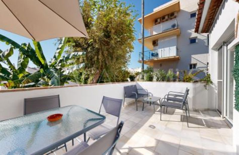 Buy semi detached house in Rio Verde Playa