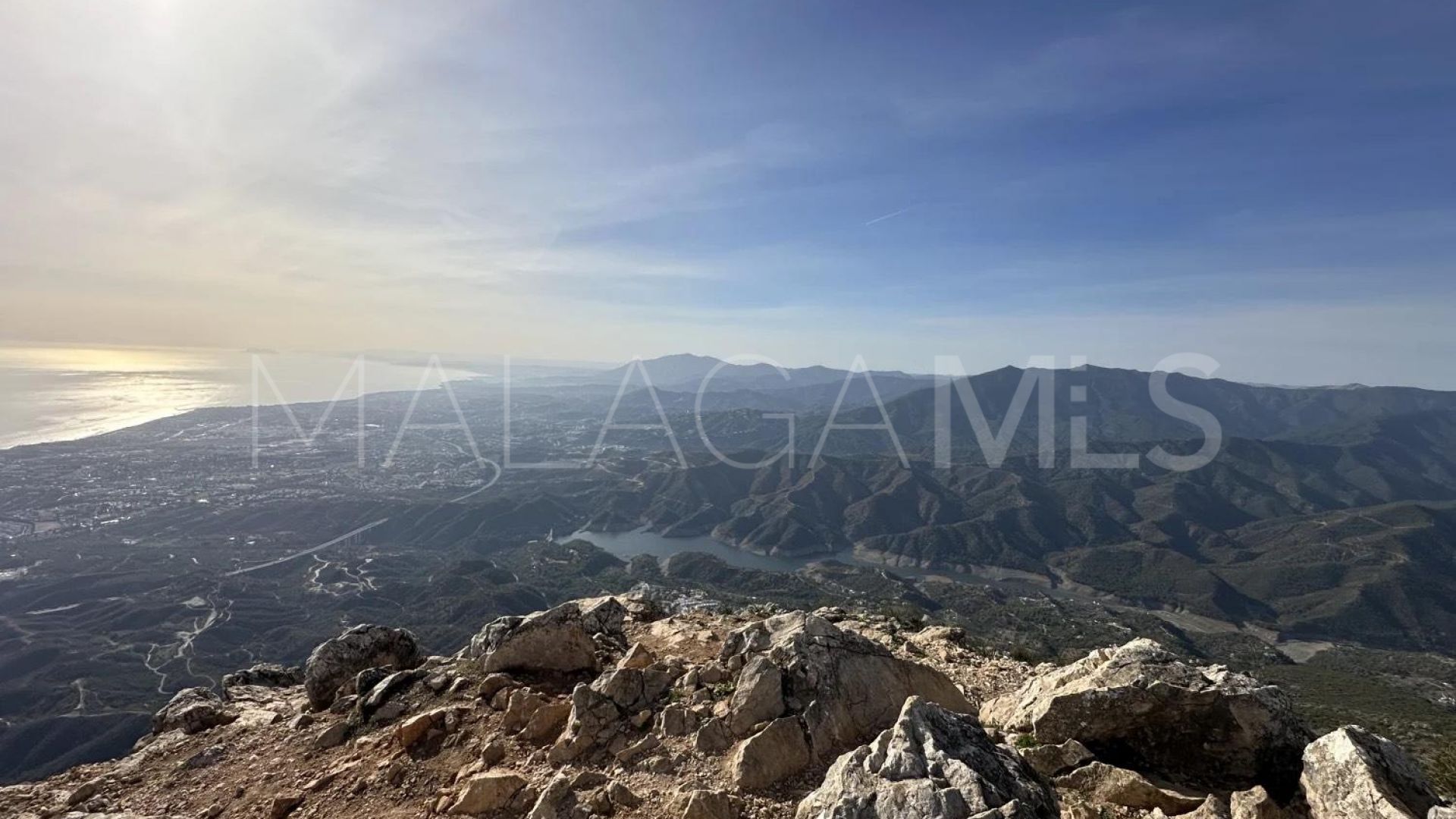 For sale Guaro 3 bedrooms ground floor apartment