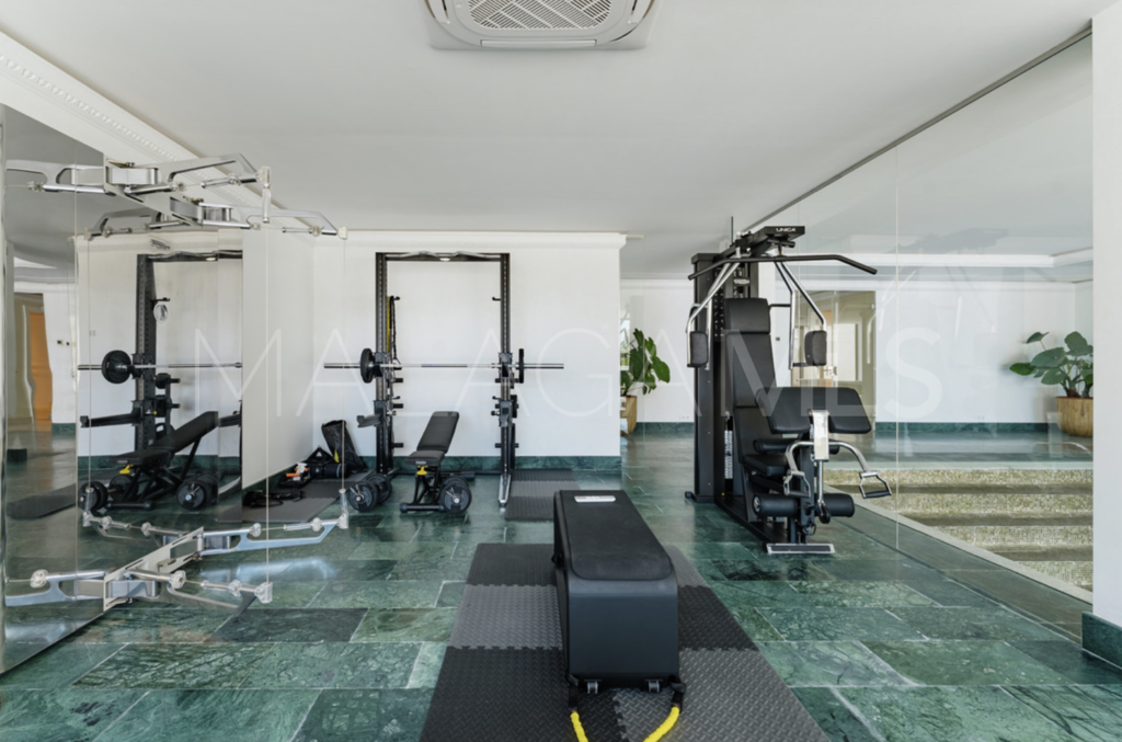 Villa for sale in Sierra Blanca