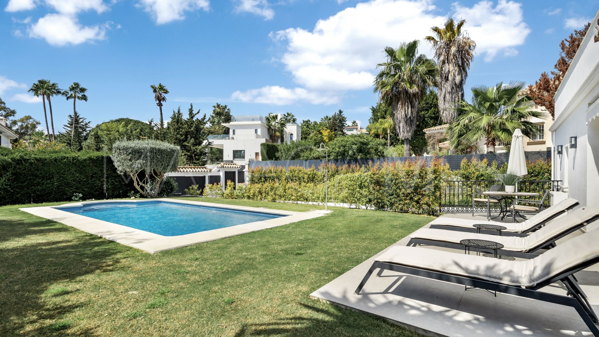 Villa for sale de 4 bedrooms in Nueva Andalucia