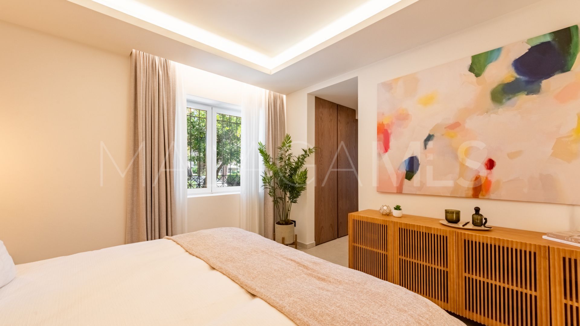 Markplanslägenhet for sale in Alhambra del Mar