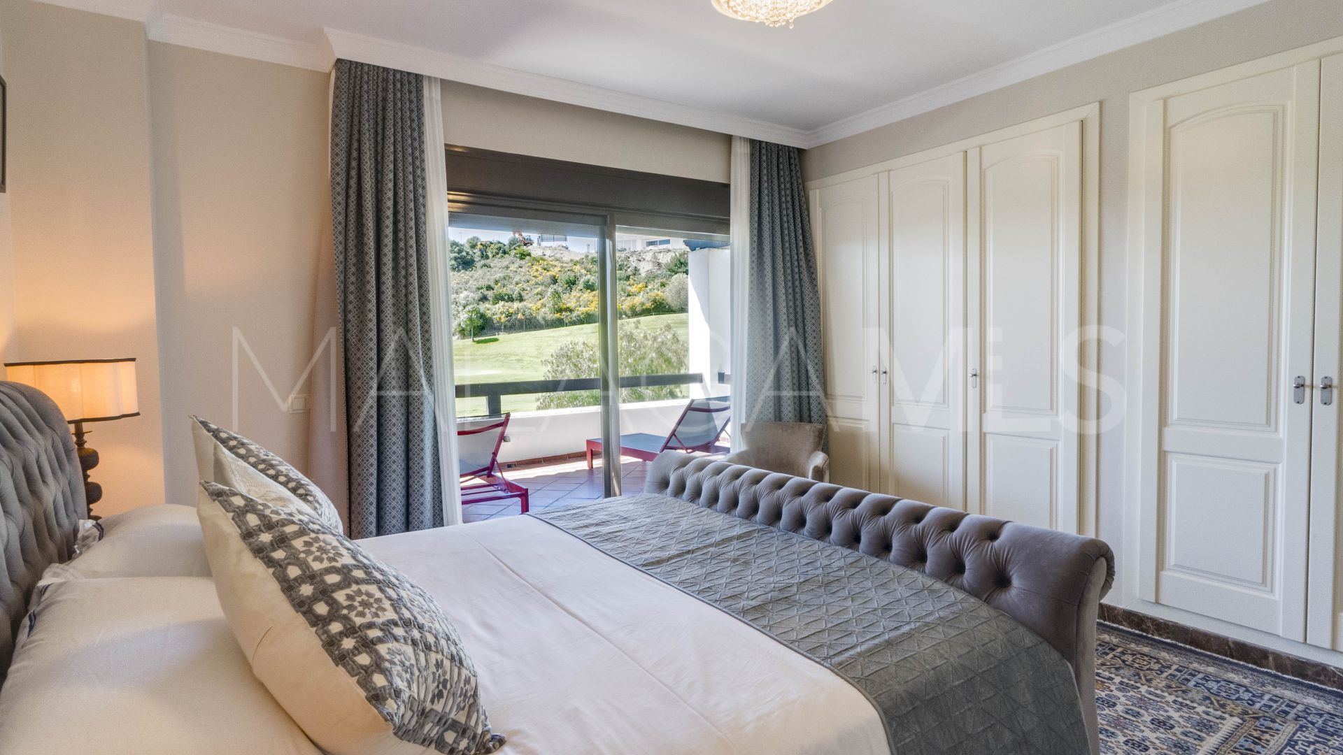 Parvilla for sale in Azata Golf