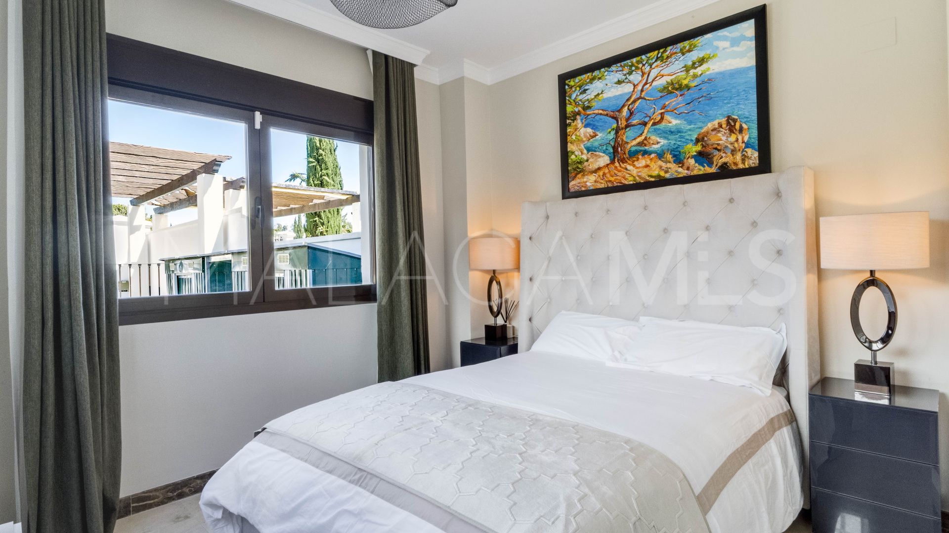 Parvilla for sale in Azata Golf