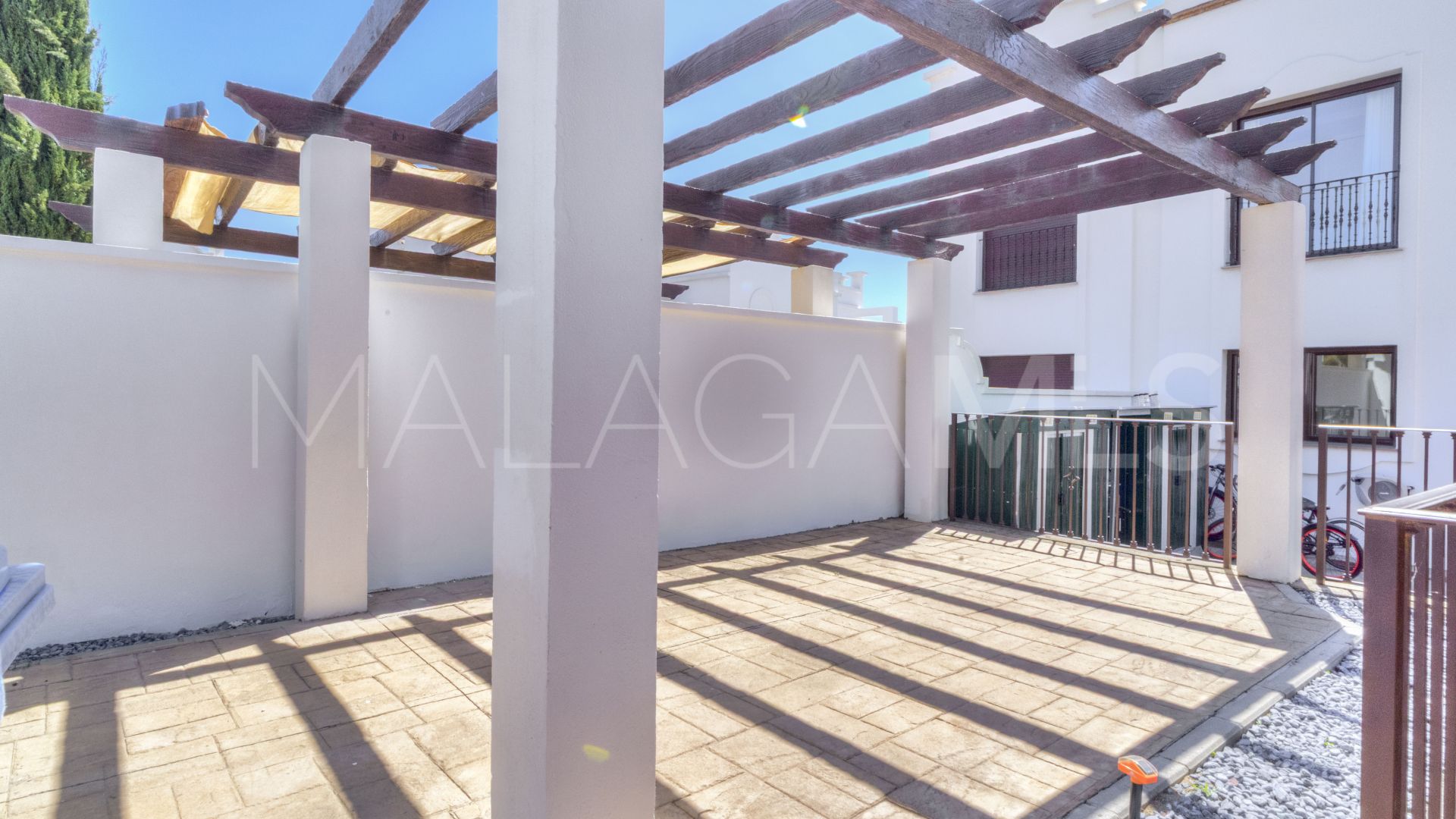 Parvilla for sale in Azata Golf