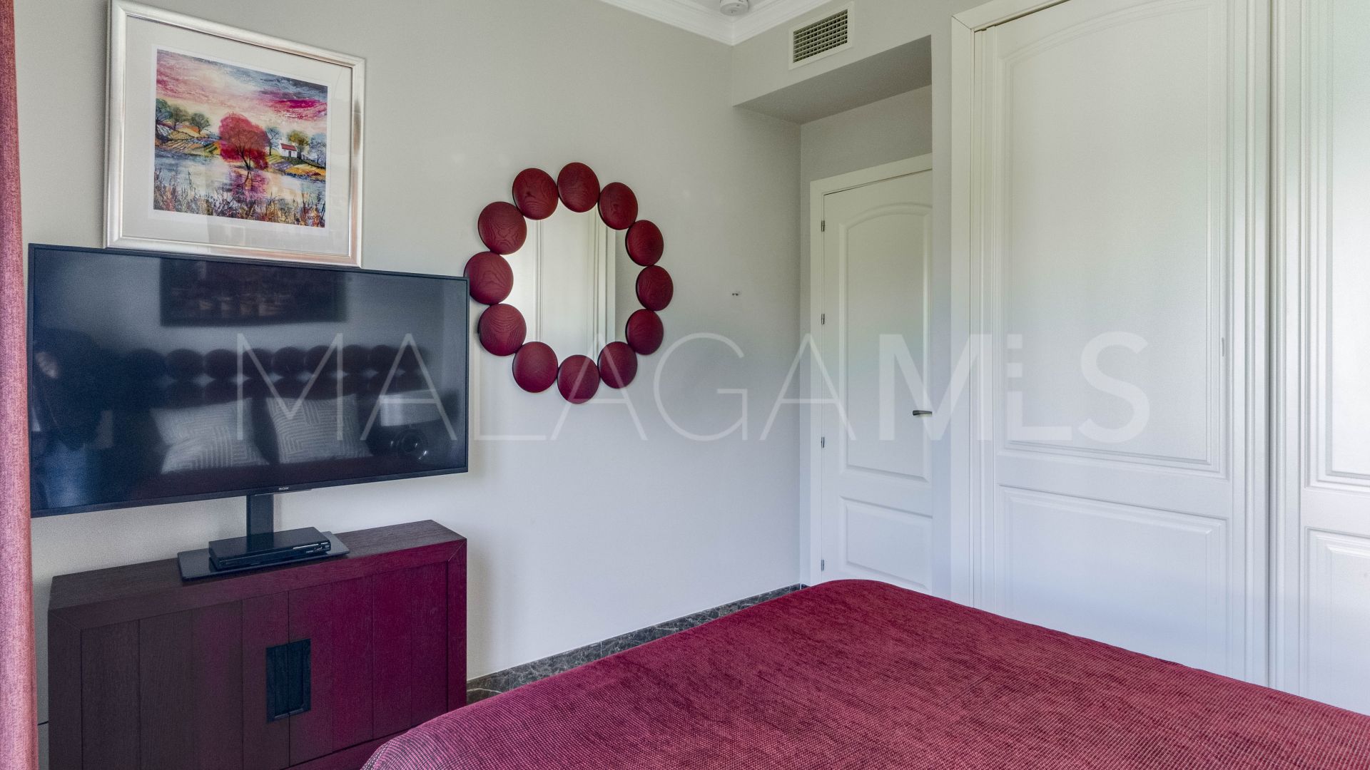 Parvilla for sale in Azata Golf