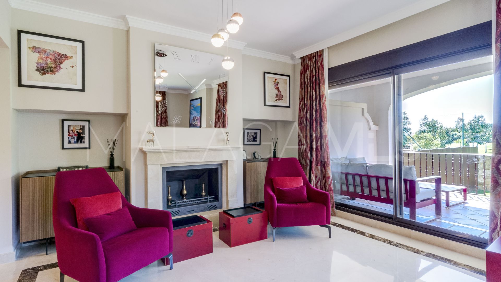 Parvilla for sale in Azata Golf