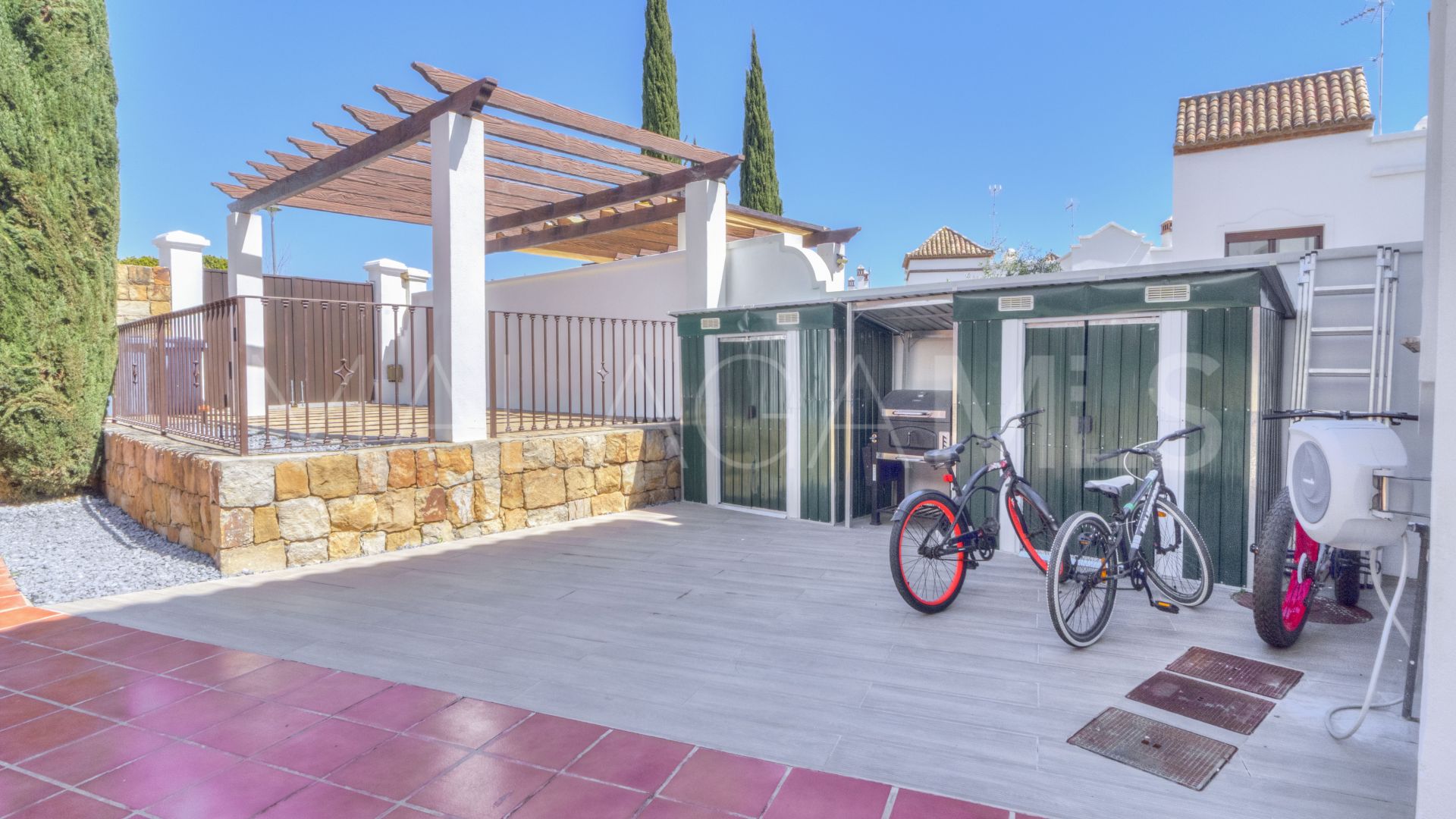 Parvilla for sale in Azata Golf