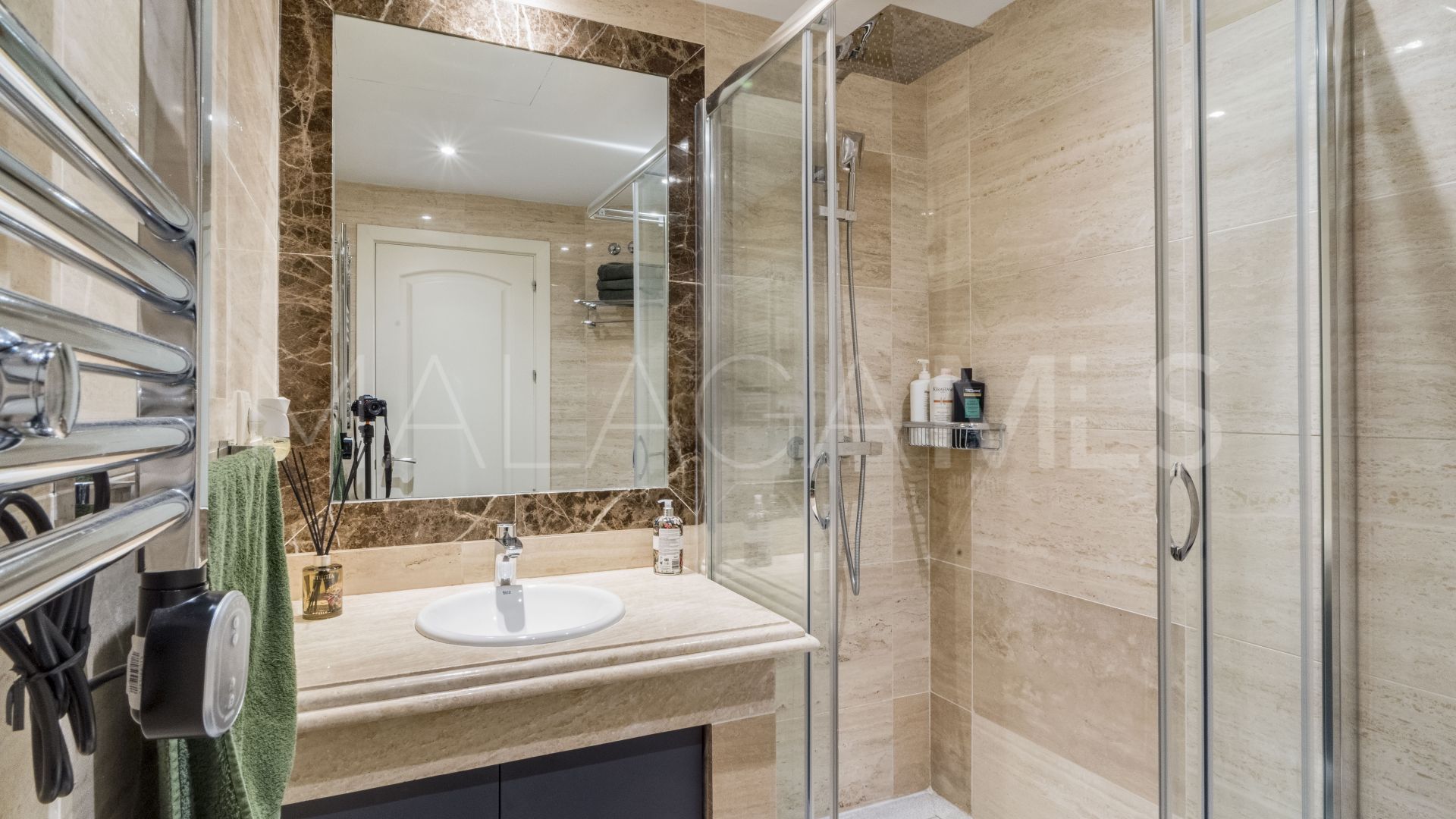 Parvilla for sale in Azata Golf