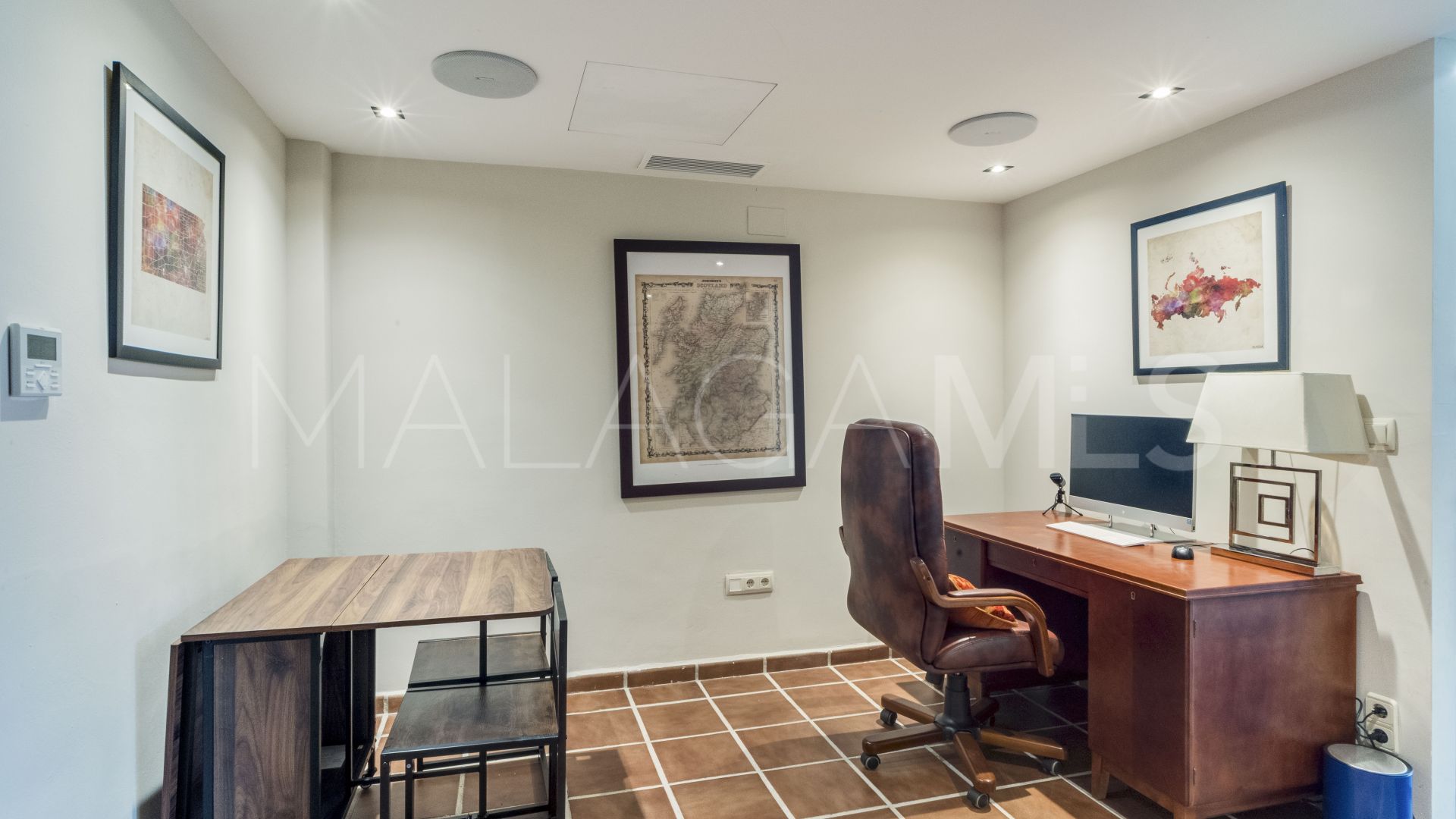 Parvilla for sale in Azata Golf