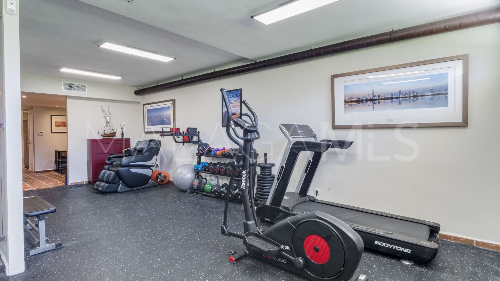 Parvilla for sale in Azata Golf