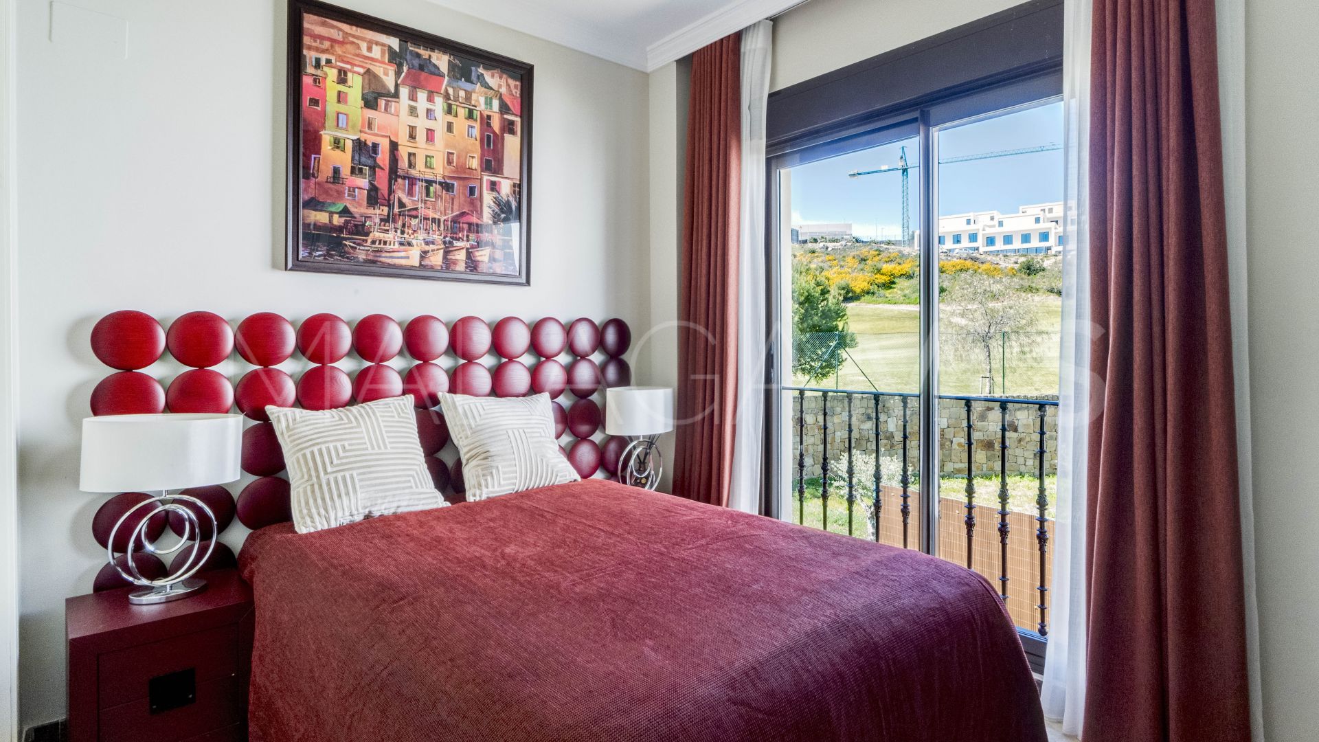 Parvilla for sale in Azata Golf