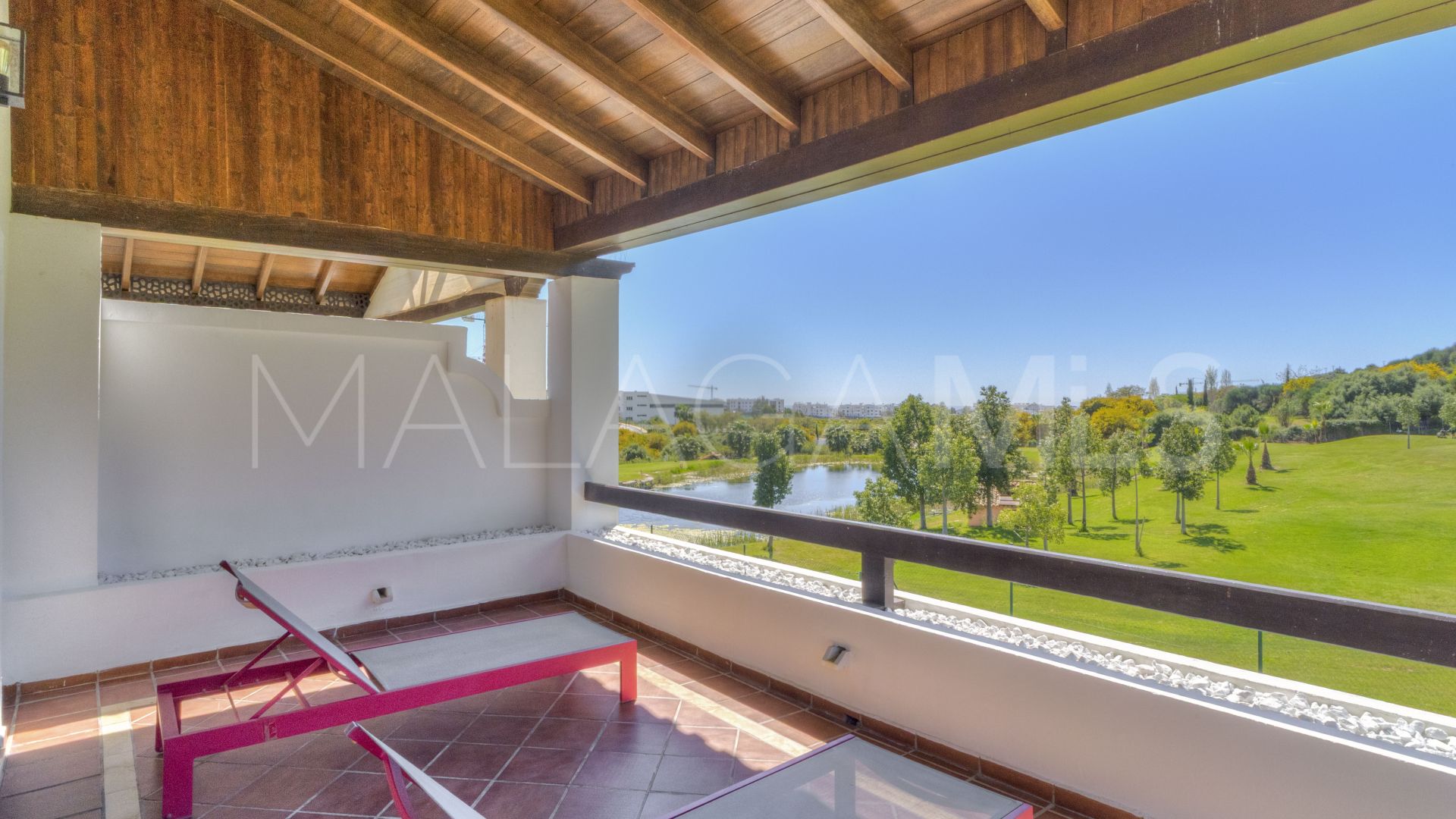Parvilla for sale in Azata Golf