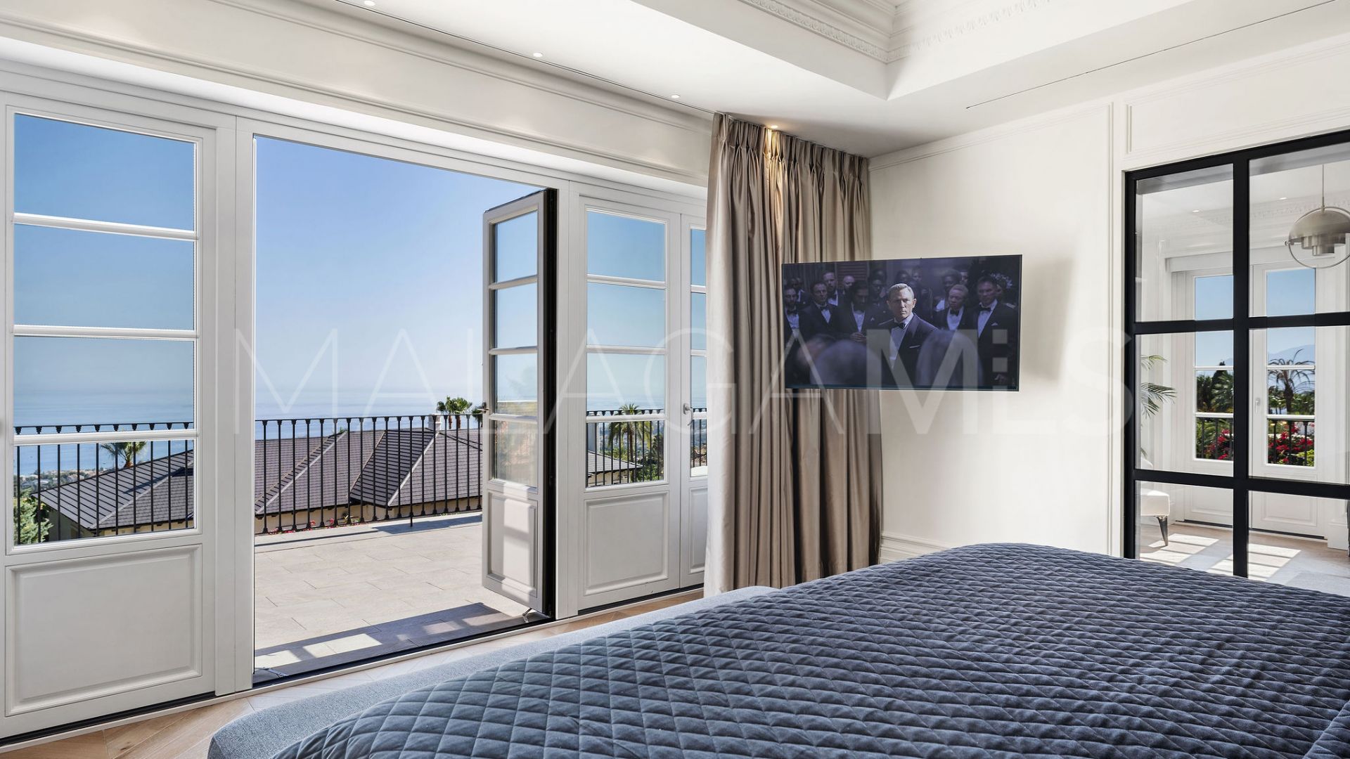 Villa for sale in Sierra Blanca