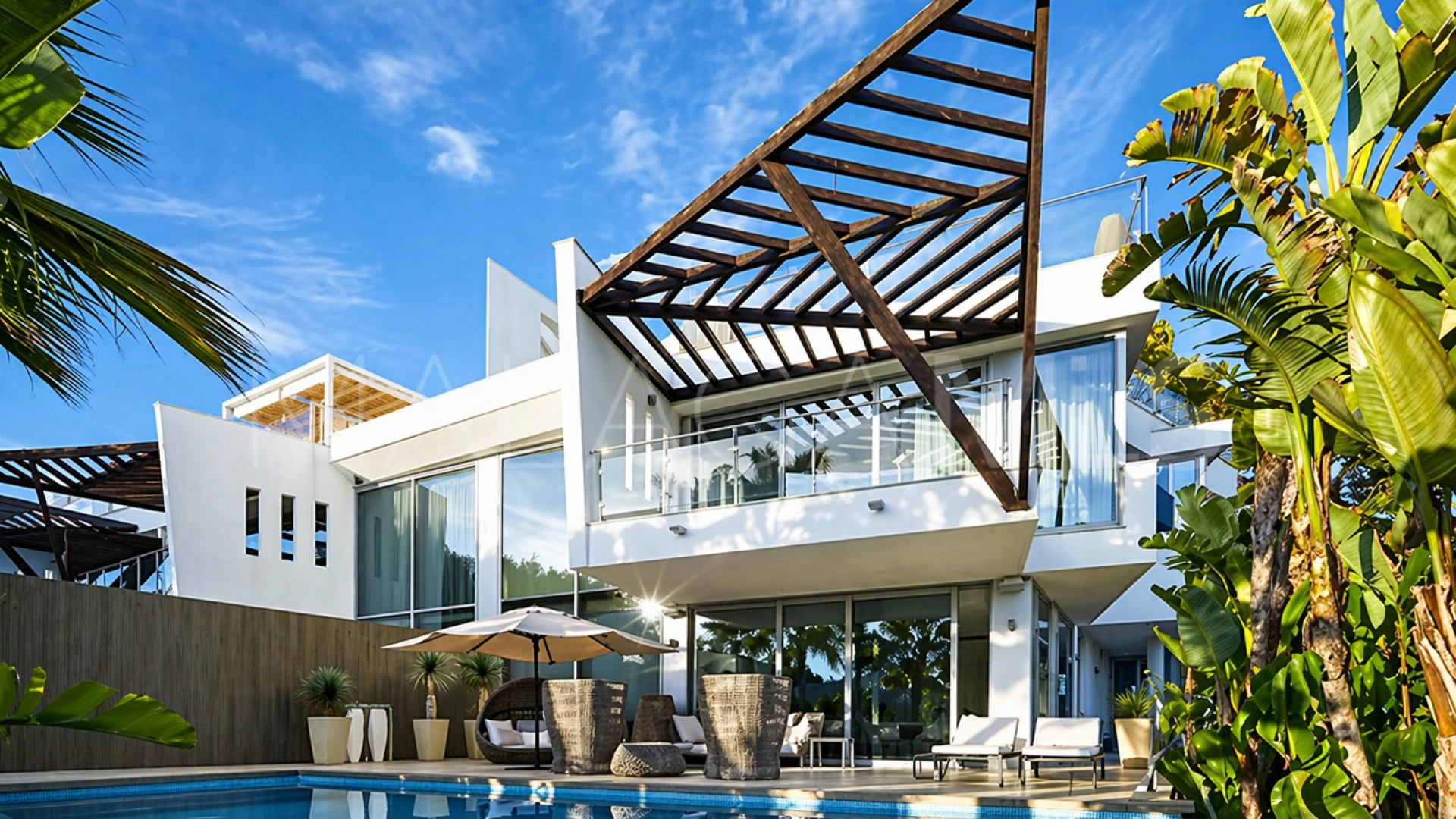 For sale Meisho Hills 5 bedrooms semi detached villa