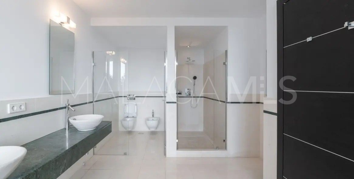 Parvilla for sale in Meisho Hills