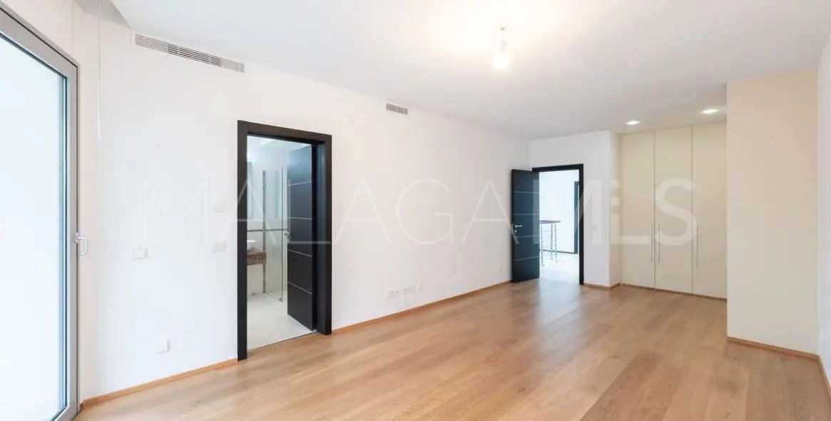 Parvilla for sale in Meisho Hills