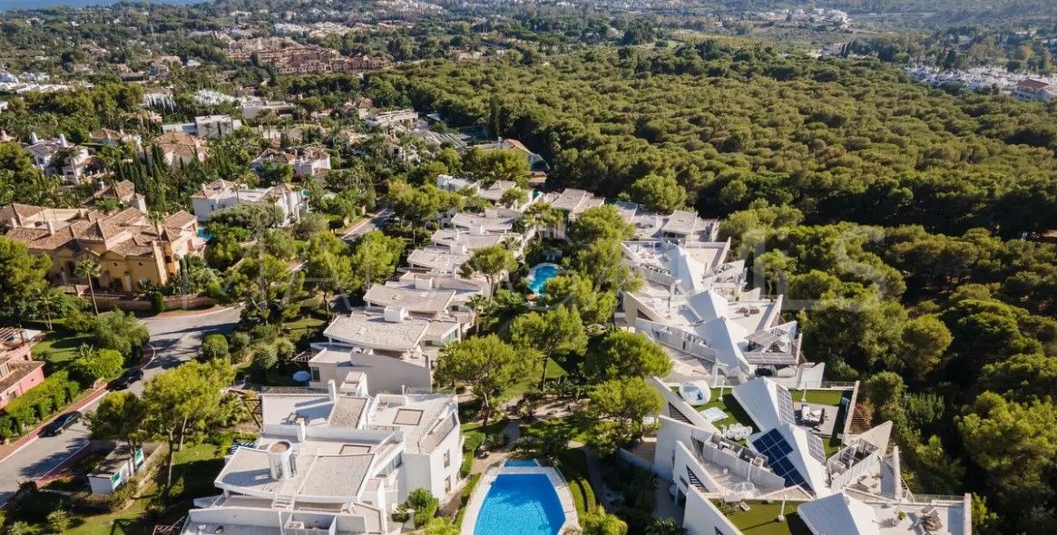 Parvilla for sale in Meisho Hills