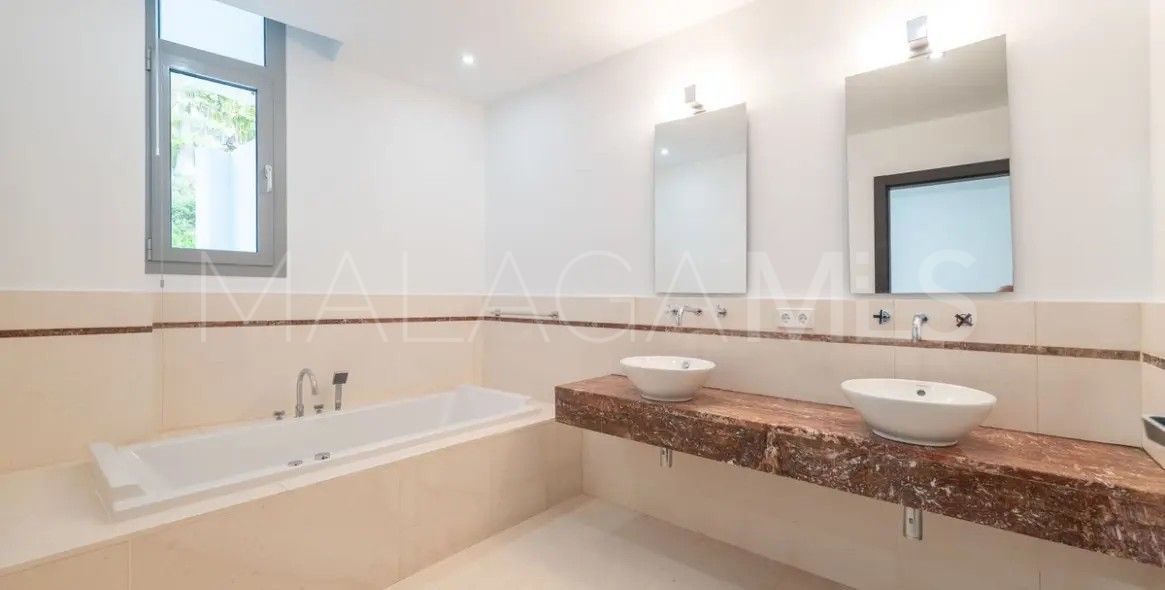 Parvilla for sale in Meisho Hills