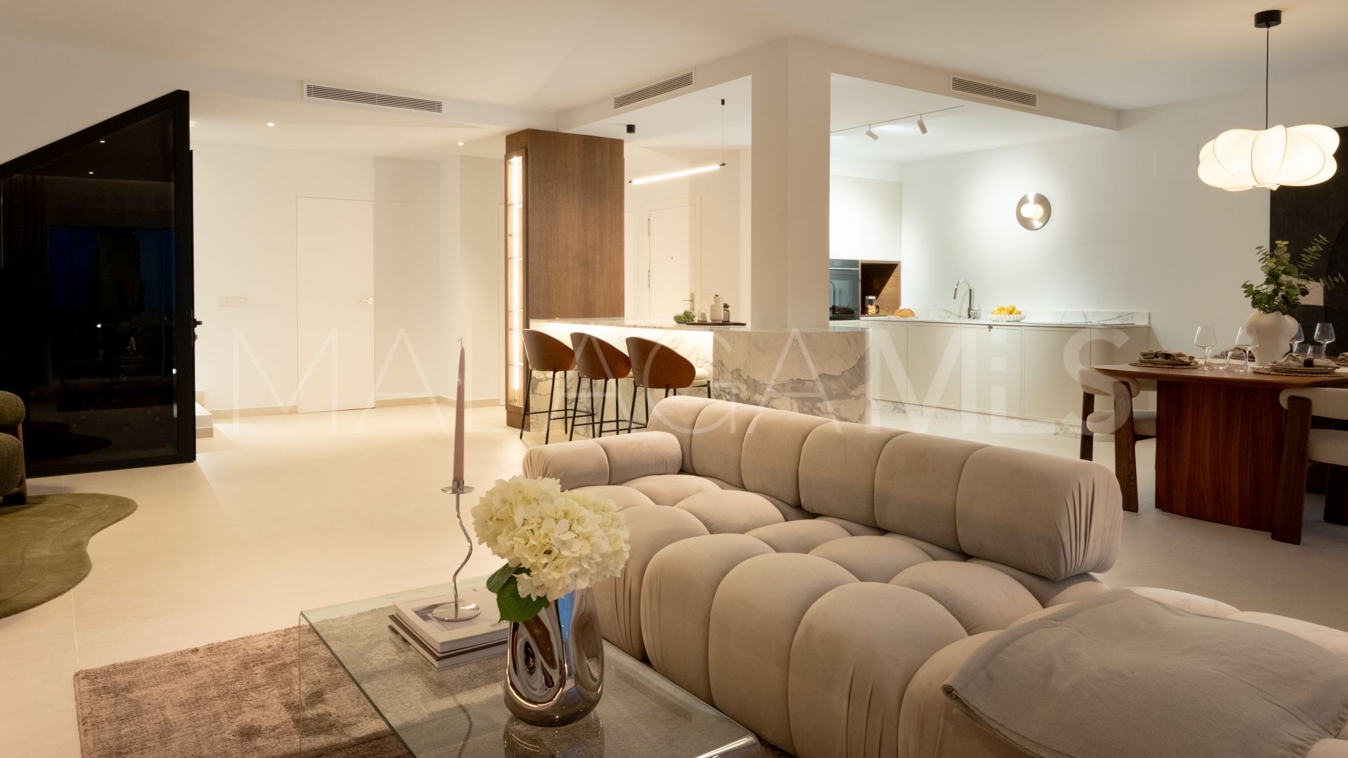 For sale 3 bedrooms duplex penthouse in La Quinta Village