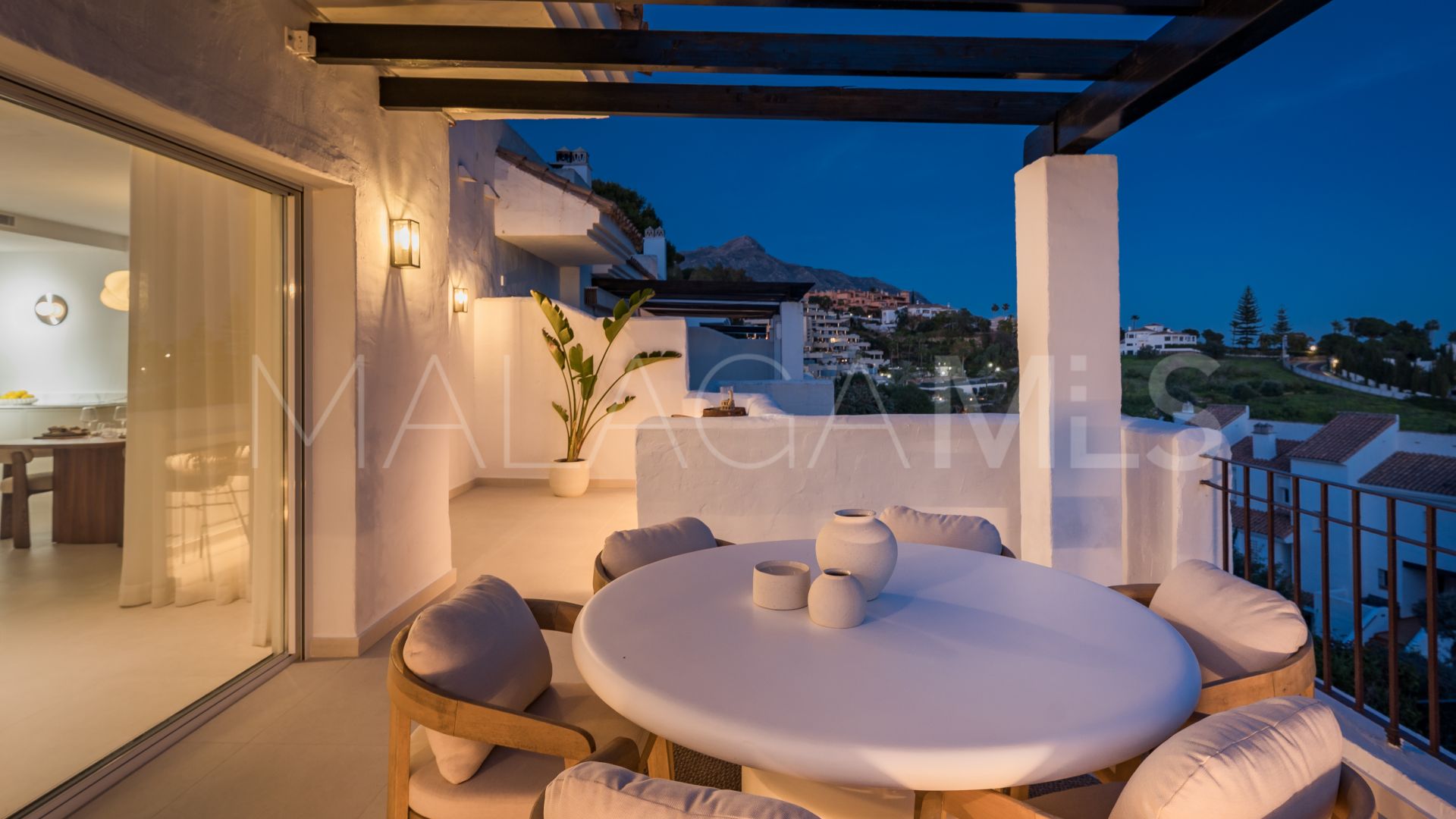 For sale 3 bedrooms duplex penthouse in La Quinta Village