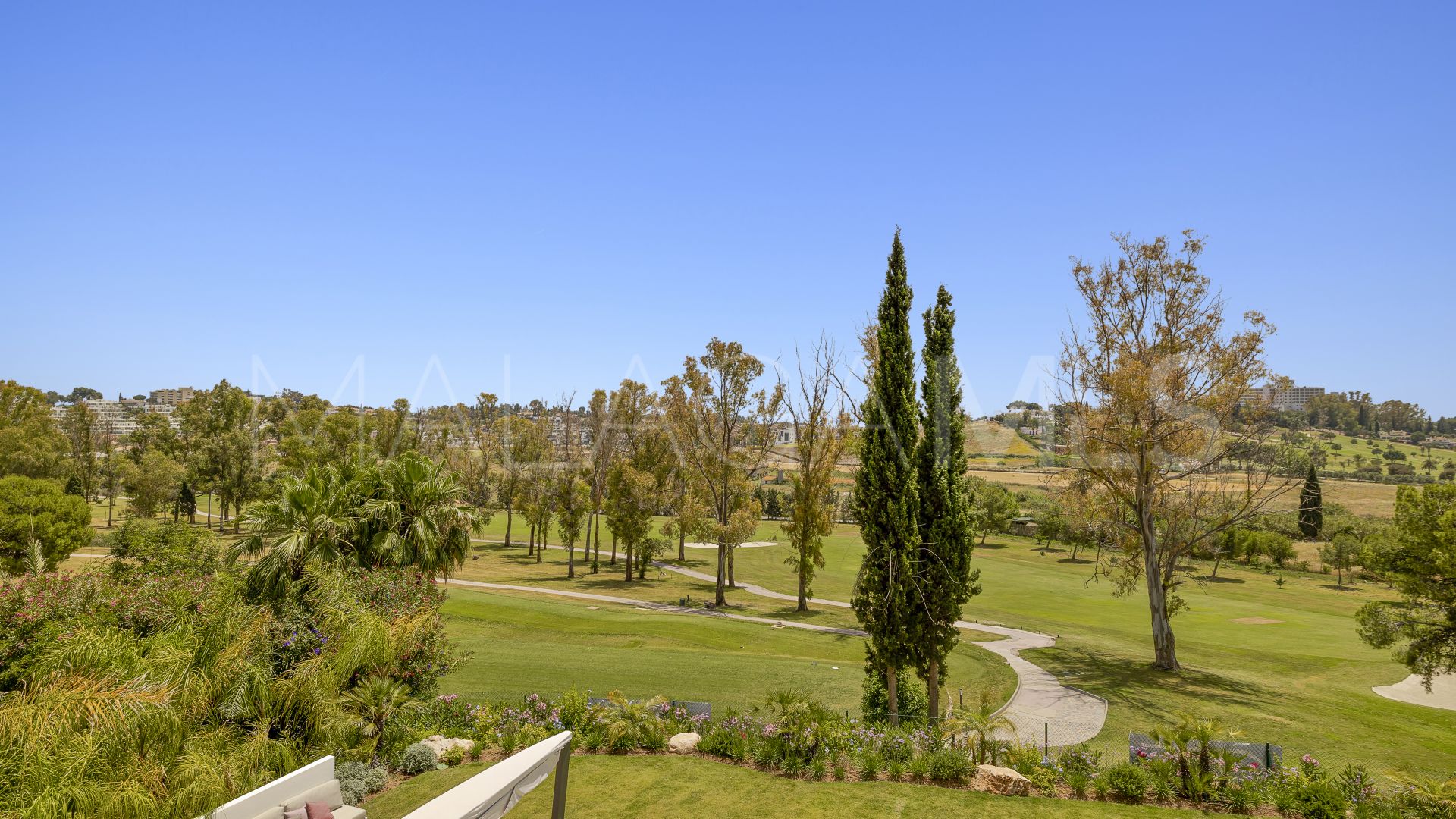 Villa for sale in Atalaya Golf