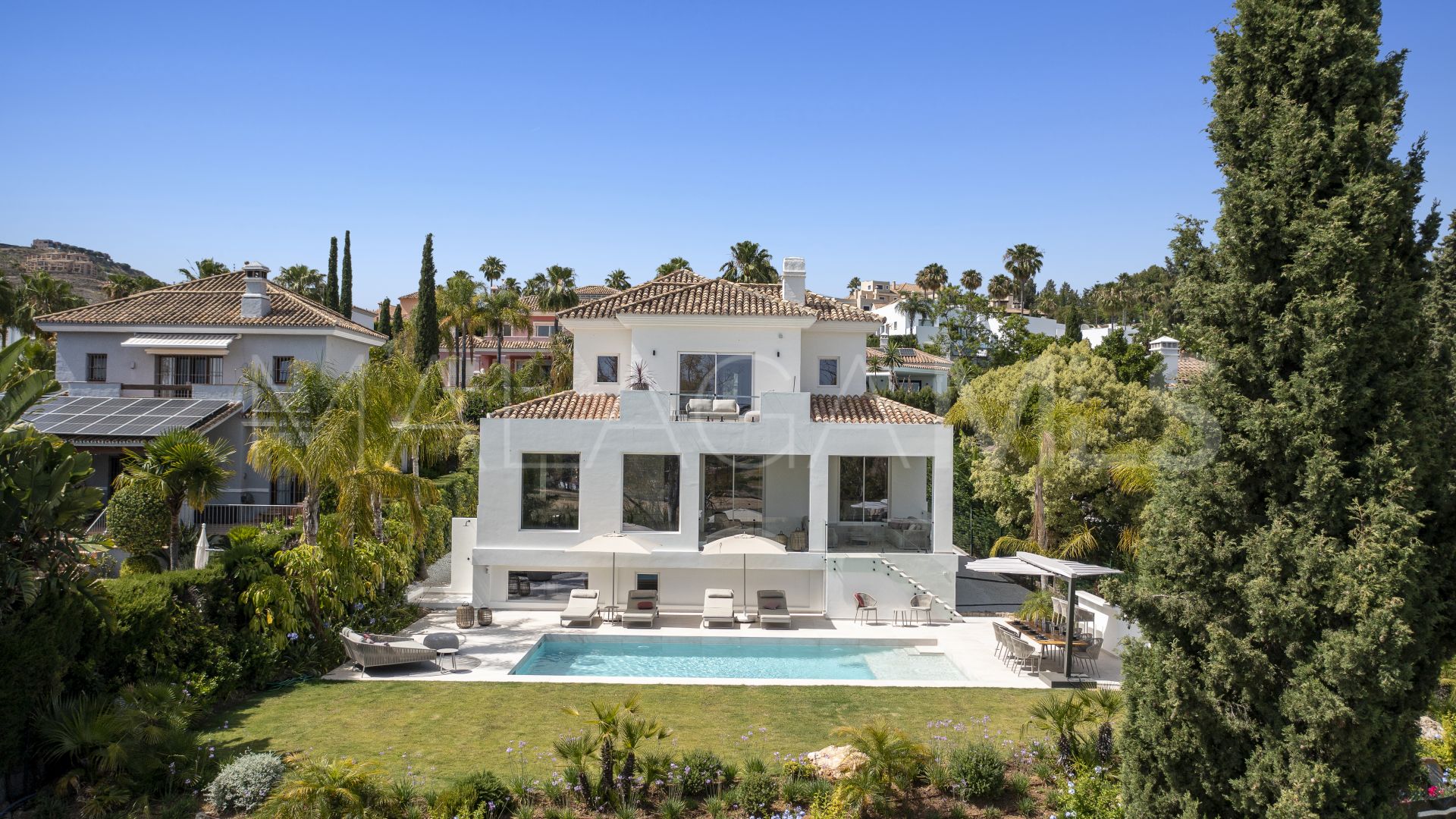 Villa for sale in Atalaya Golf