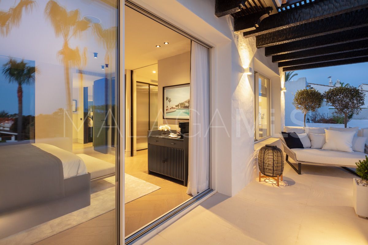 Duplex penthouse for sale in Marbella Golden Mile