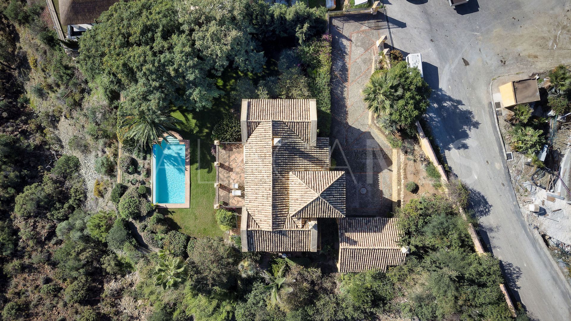 For sale villa with 4 bedrooms in El Madroñal
