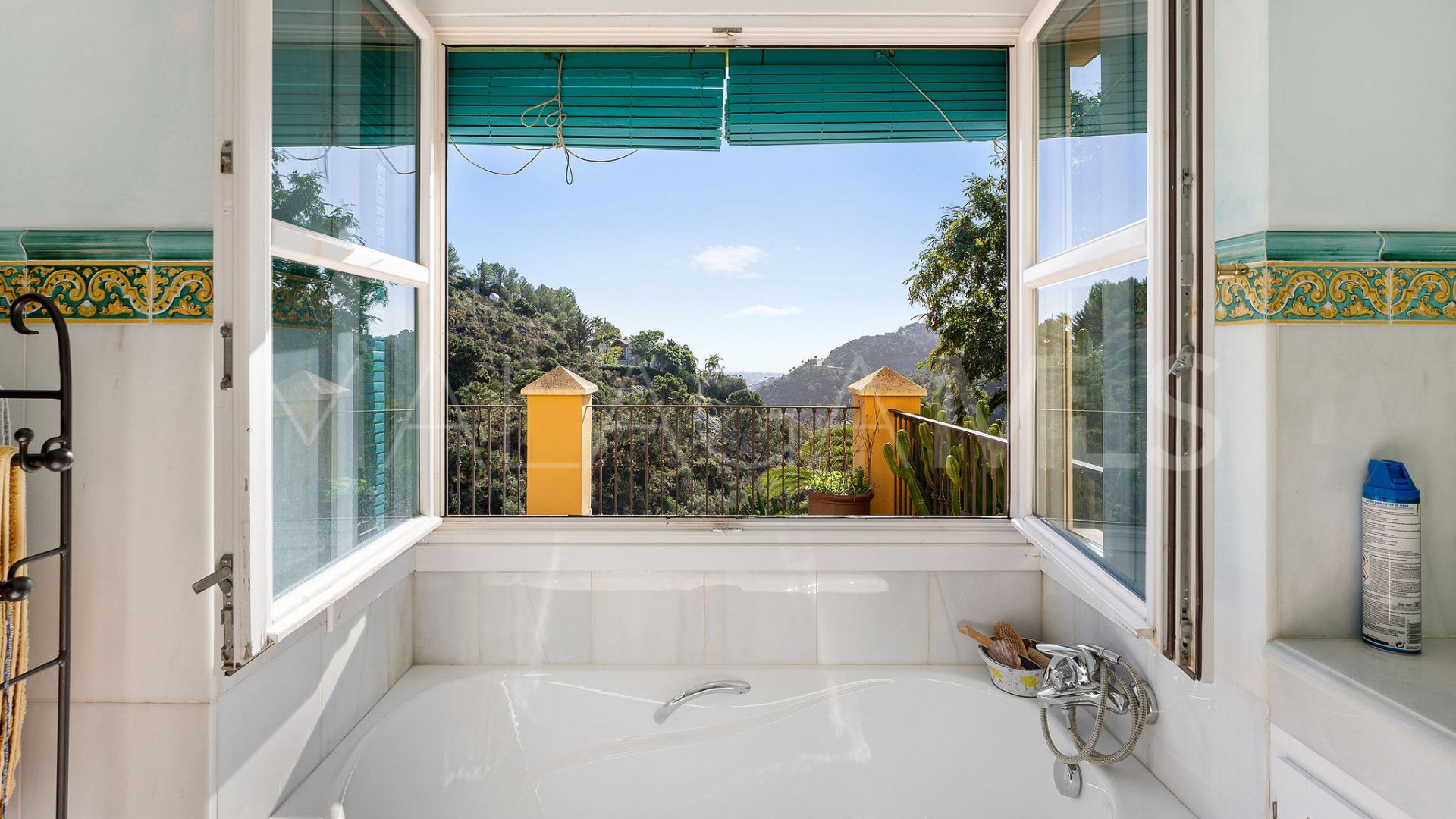 For sale villa with 4 bedrooms in El Madroñal