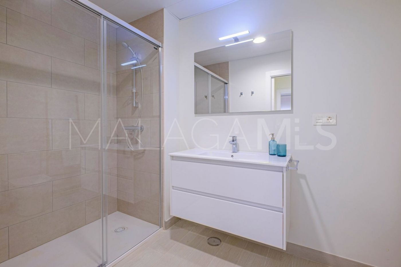 Appartement for sale in Camarate Golf