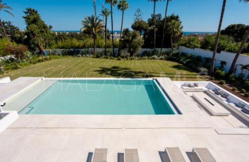 Villa for sale in Paraiso Medio