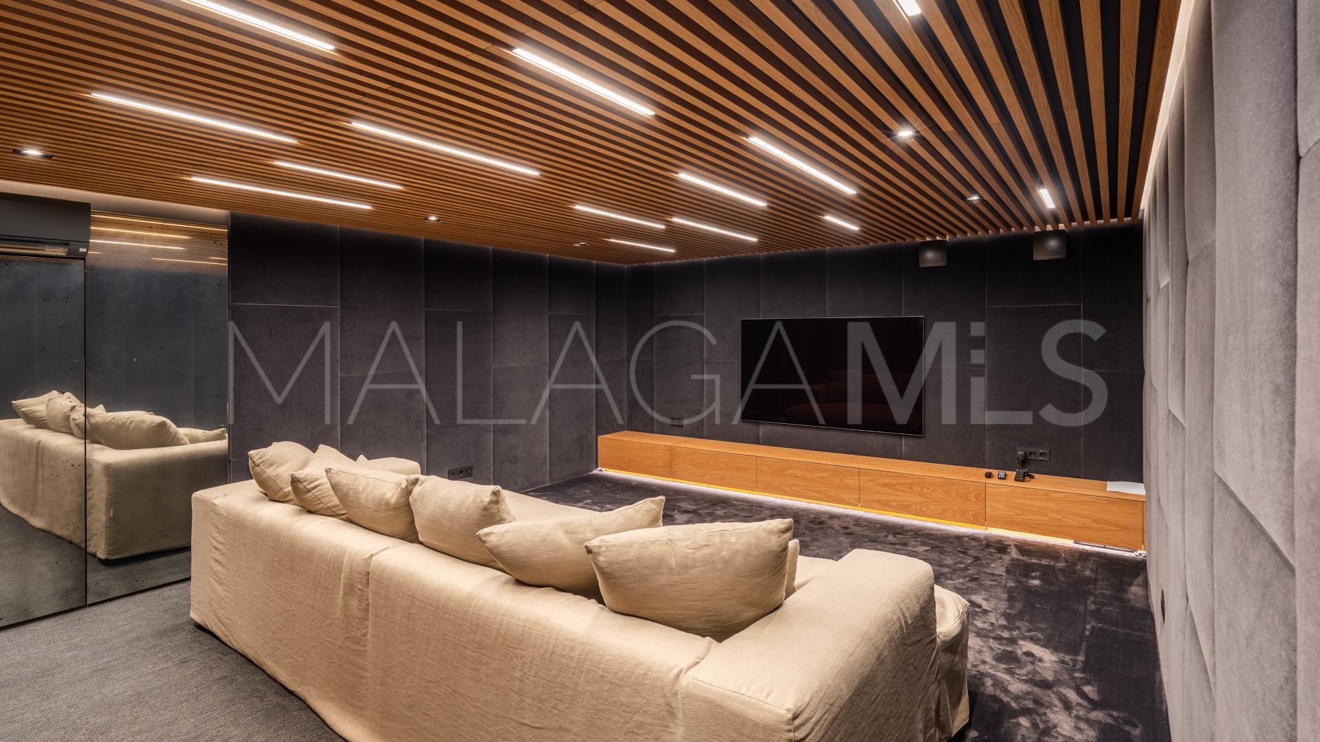 Nueva Andalucia, villa for sale