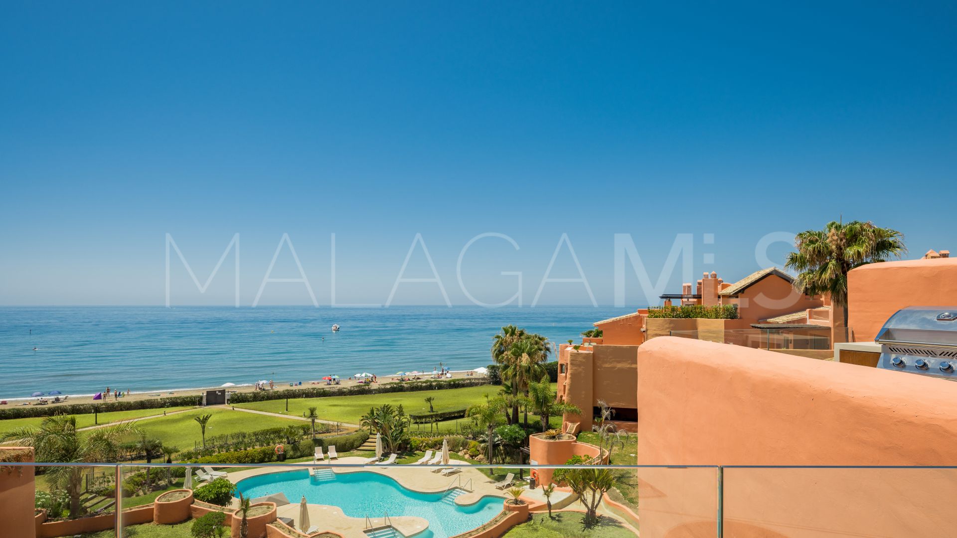 Duplex penthouse for sale in La Reserva de los Monteros