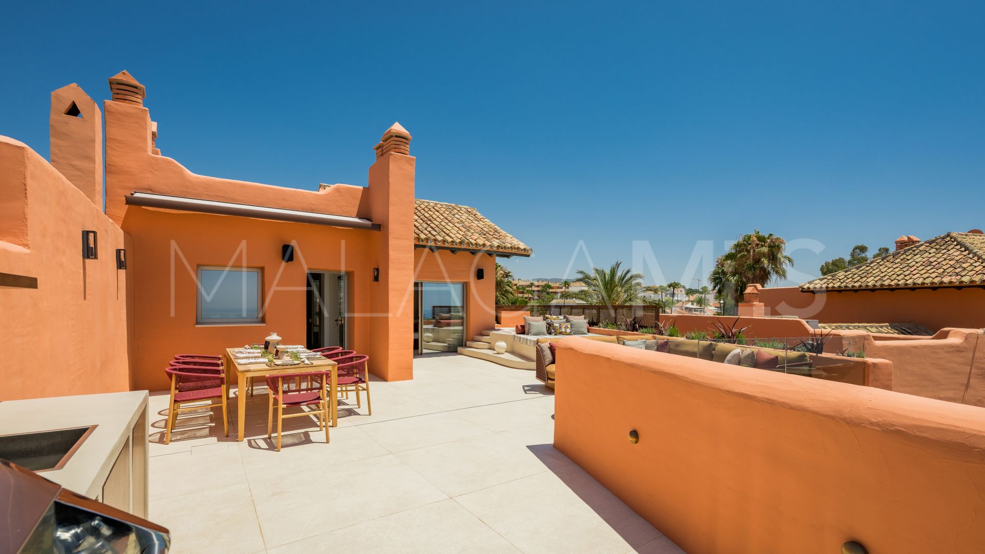 Duplex penthouse for sale in La Reserva de los Monteros