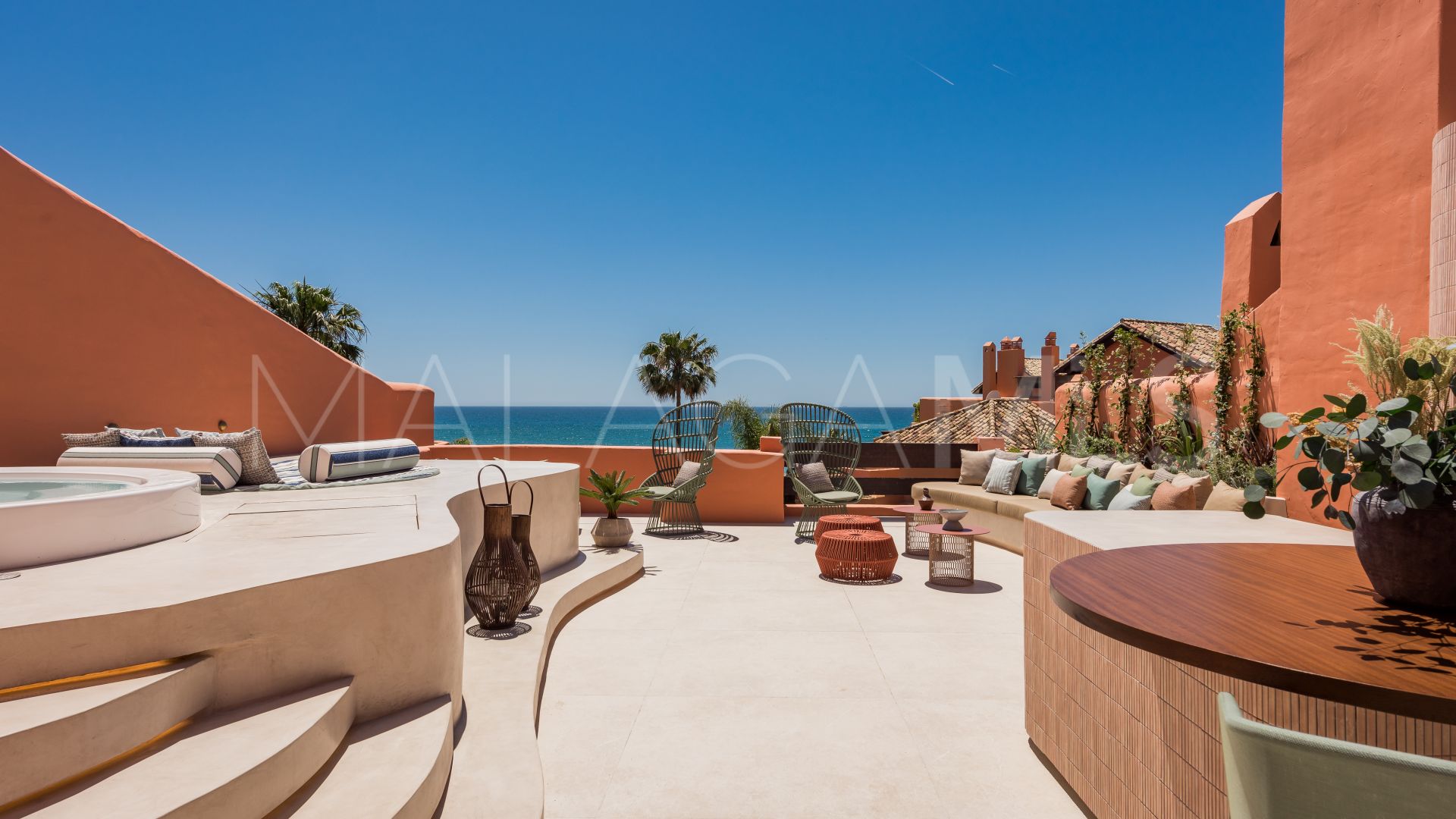 Duplex penthouse with 4 bedrooms for sale in La Reserva de los Monteros