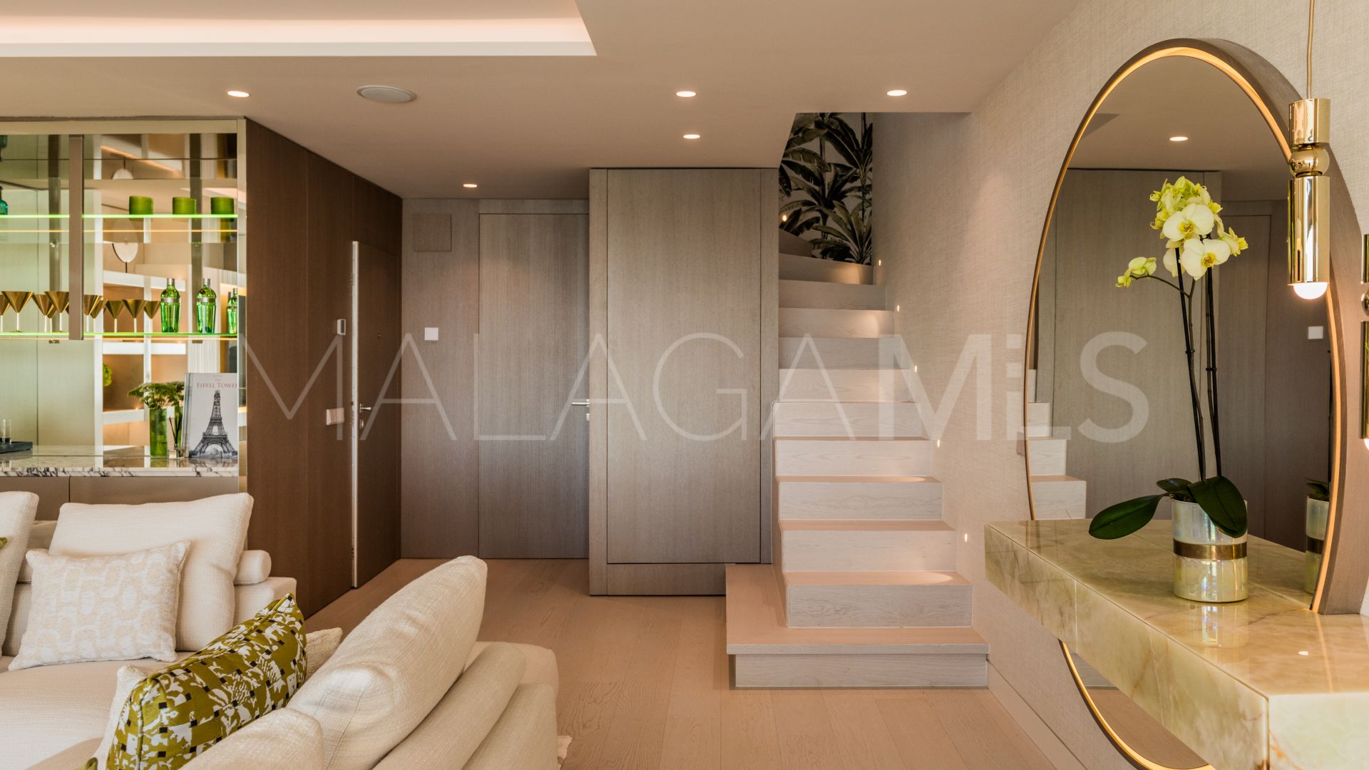 Marina de Puente Romano, atico duplex with 4 bedrooms a la venta