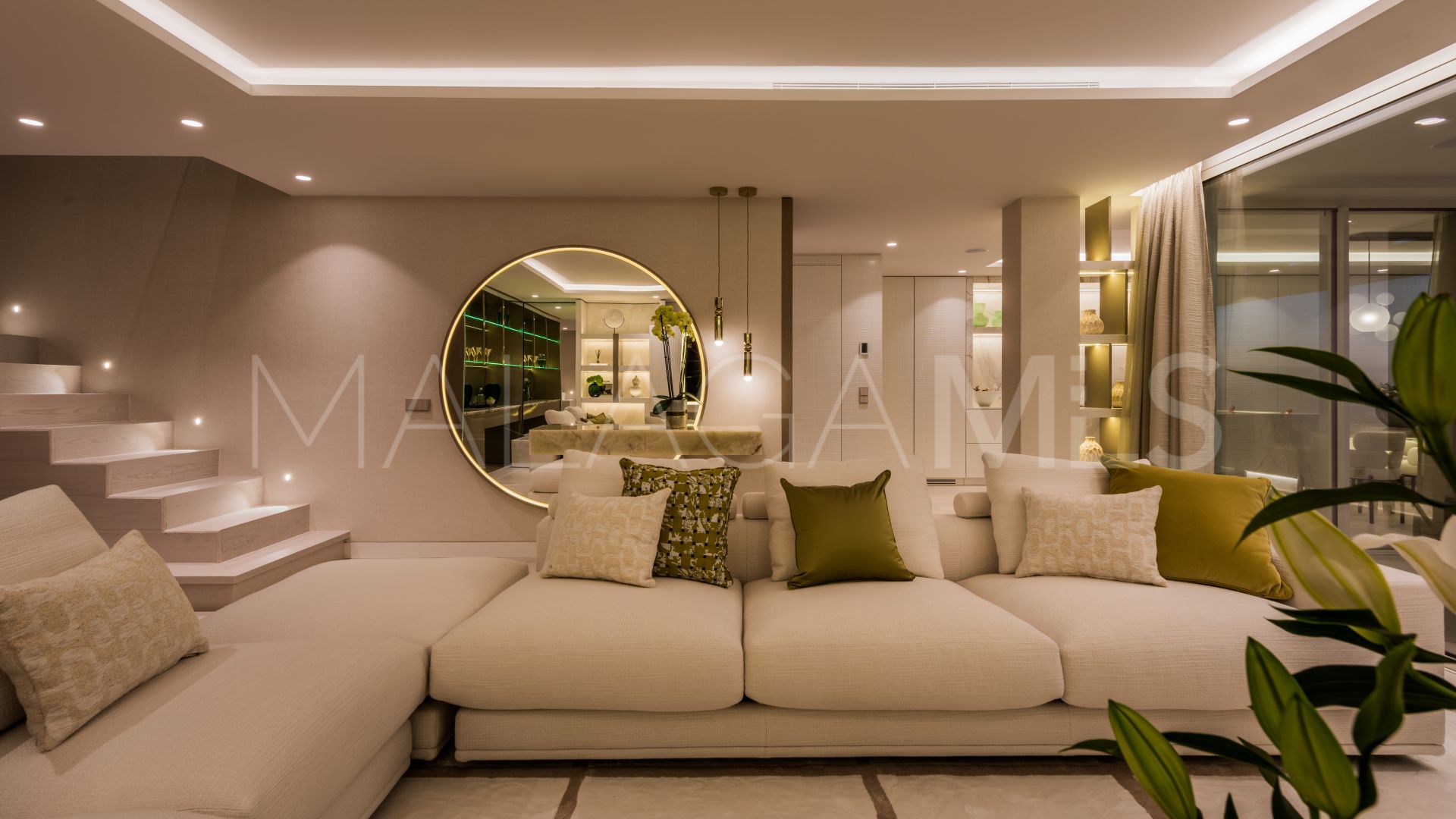 Marina de Puente Romano, atico duplex with 4 bedrooms a la venta