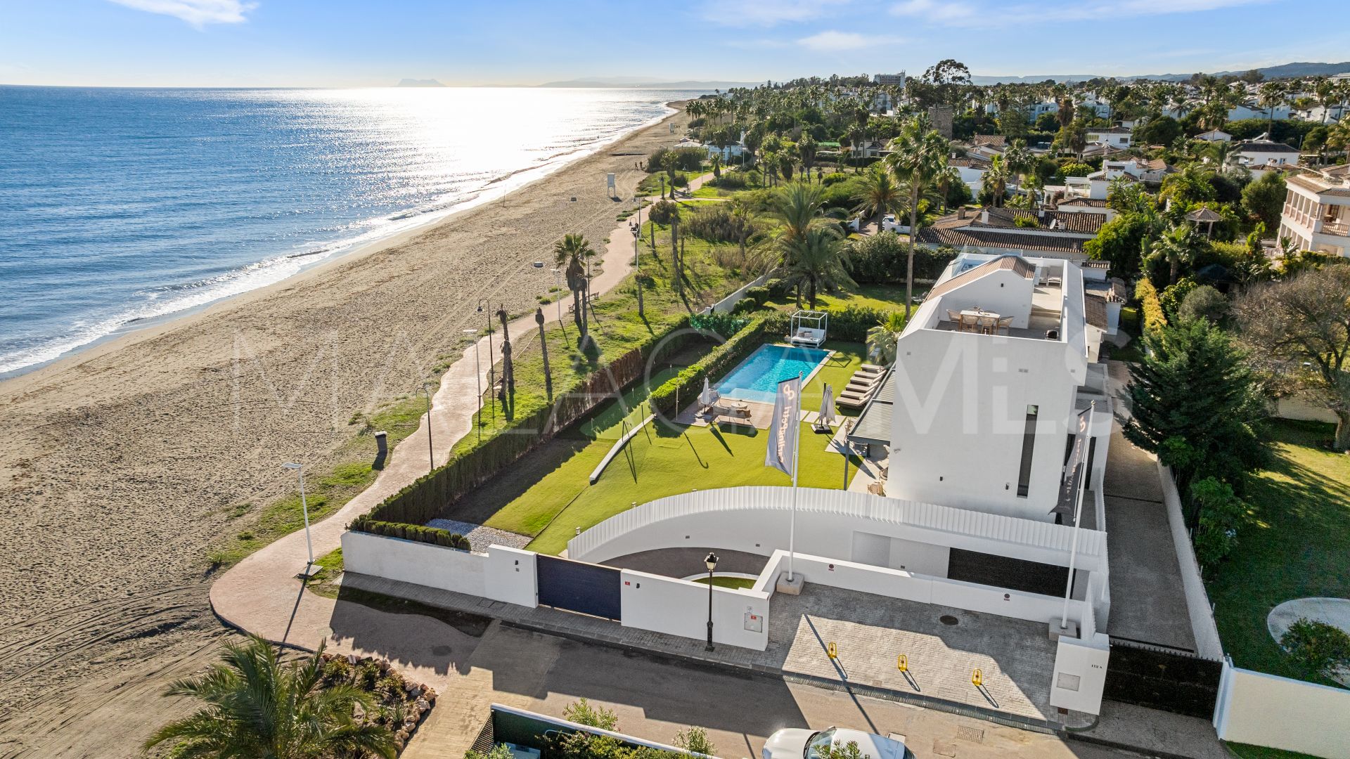 Villa for sale in Beach Side New Golden Mile