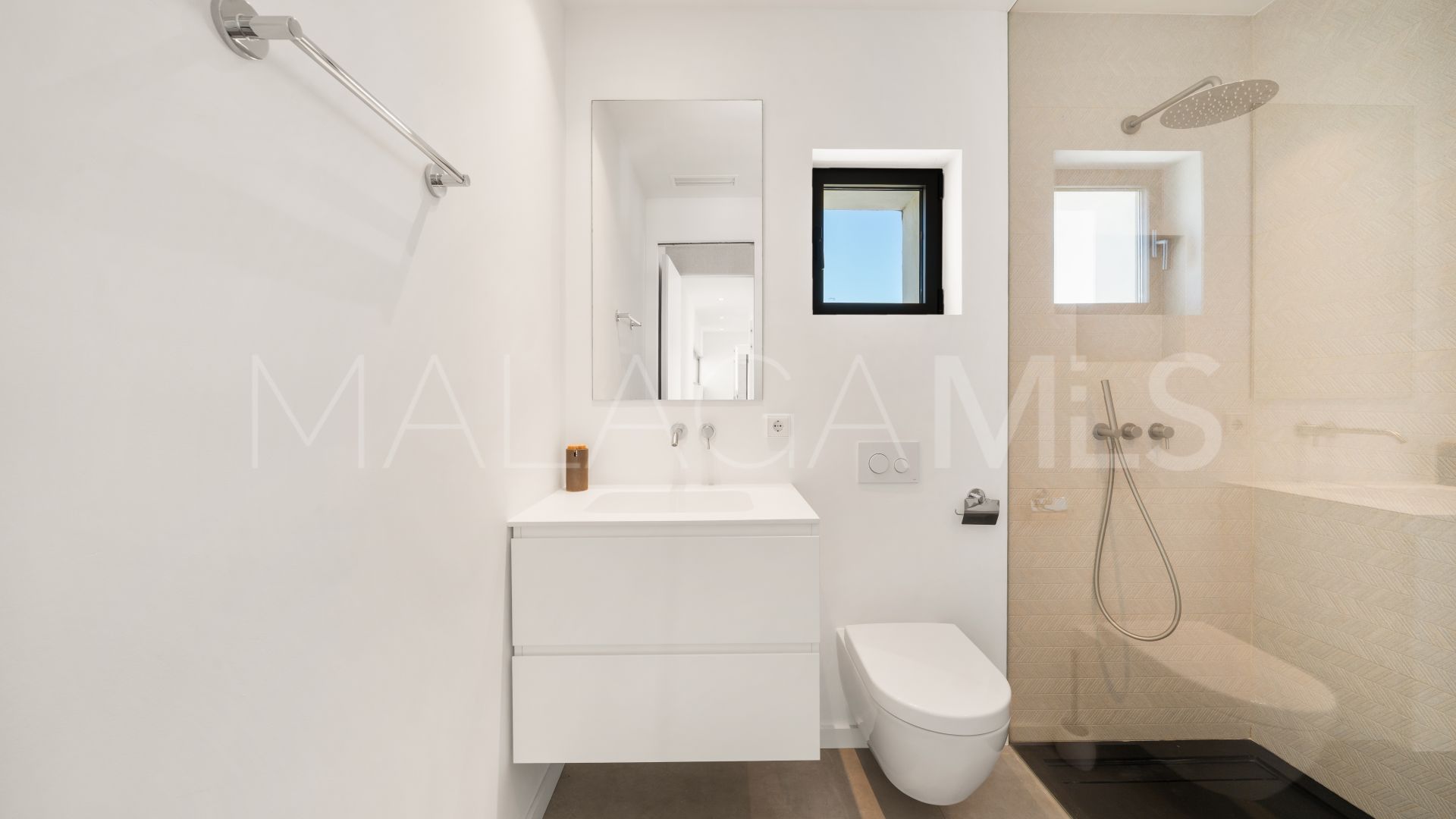 Villa for sale in Beach Side New Golden Mile