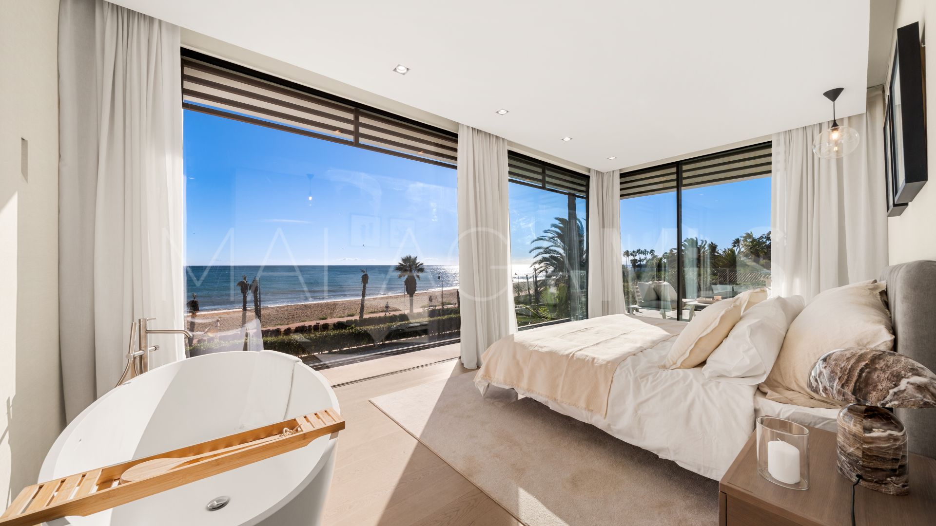 Villa for sale in Beach Side New Golden Mile