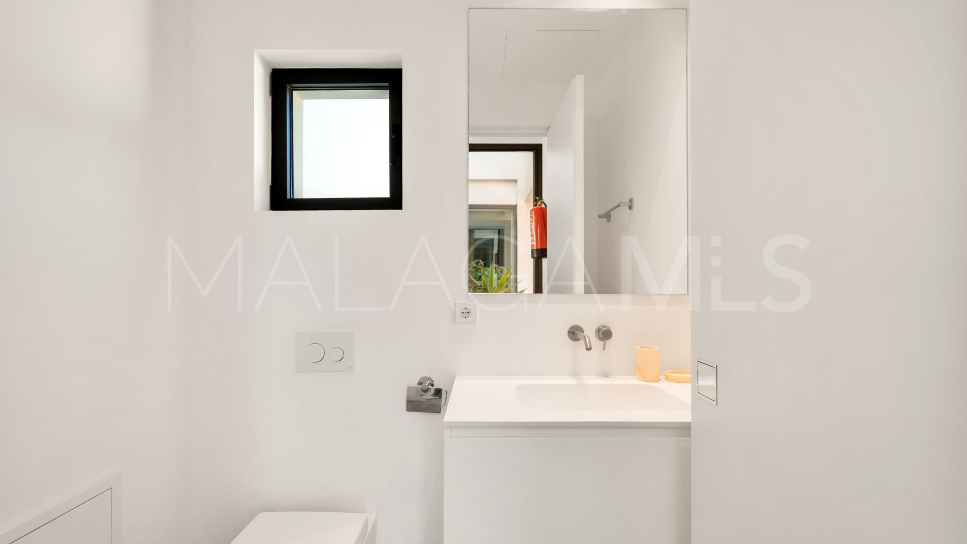 Villa for sale in Beach Side New Golden Mile