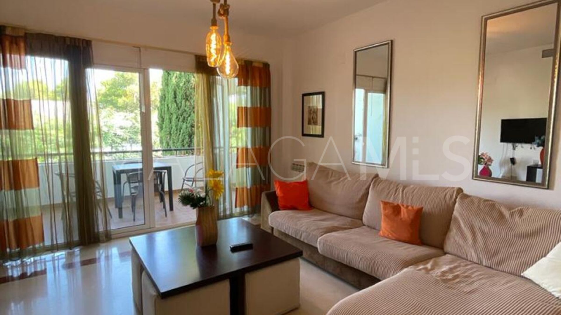 Lägenhet for sale in Nueva Andalucia