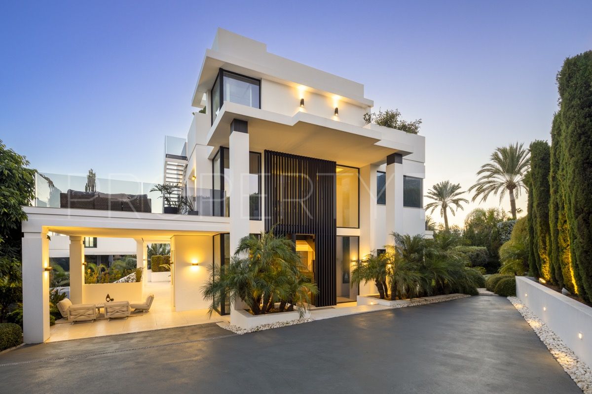 Villa en venta con 5 dormitorios en Marbella Golden Mile