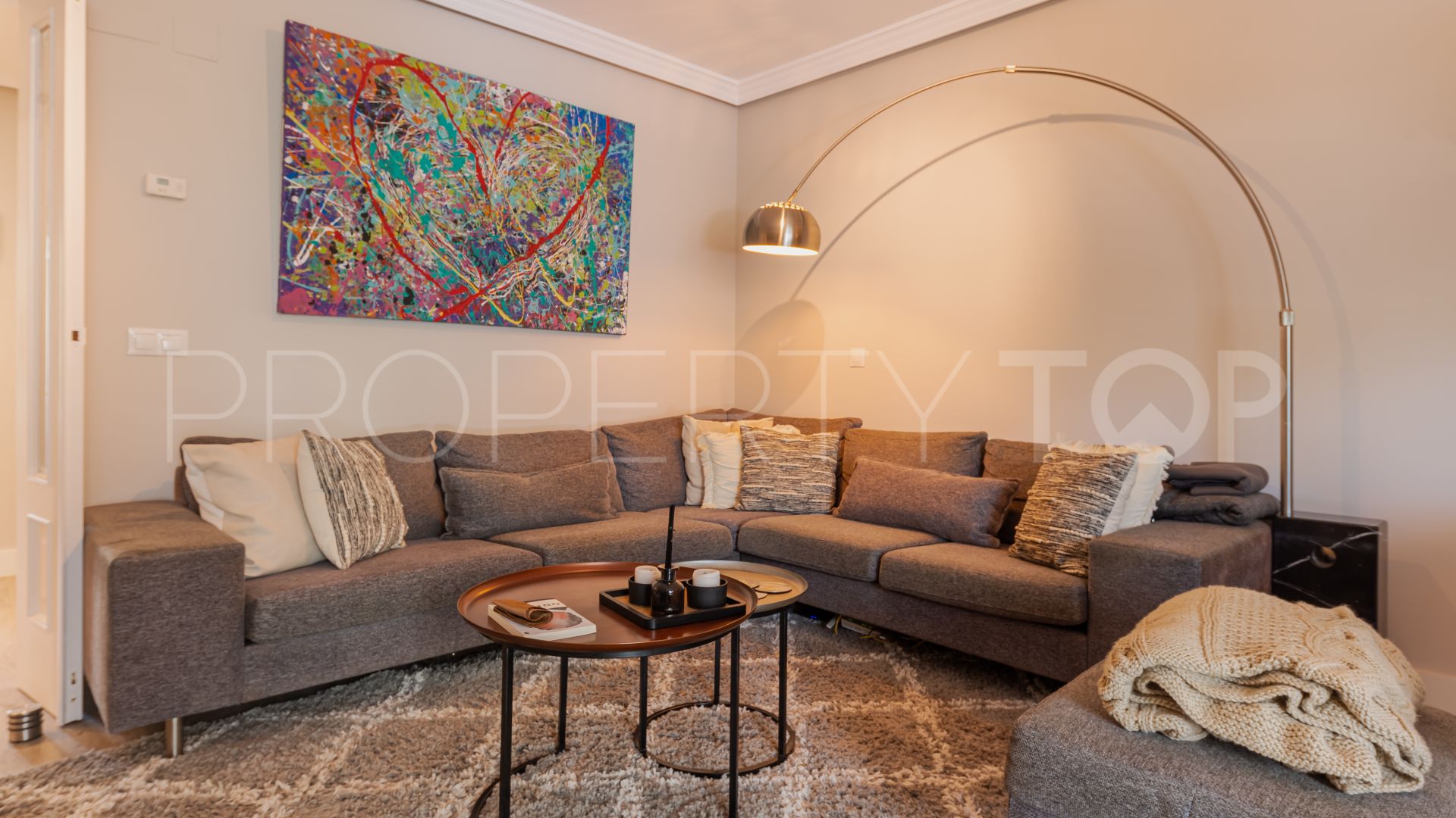 Comprar apartamento de 3 dormitorios en Selwo Hills