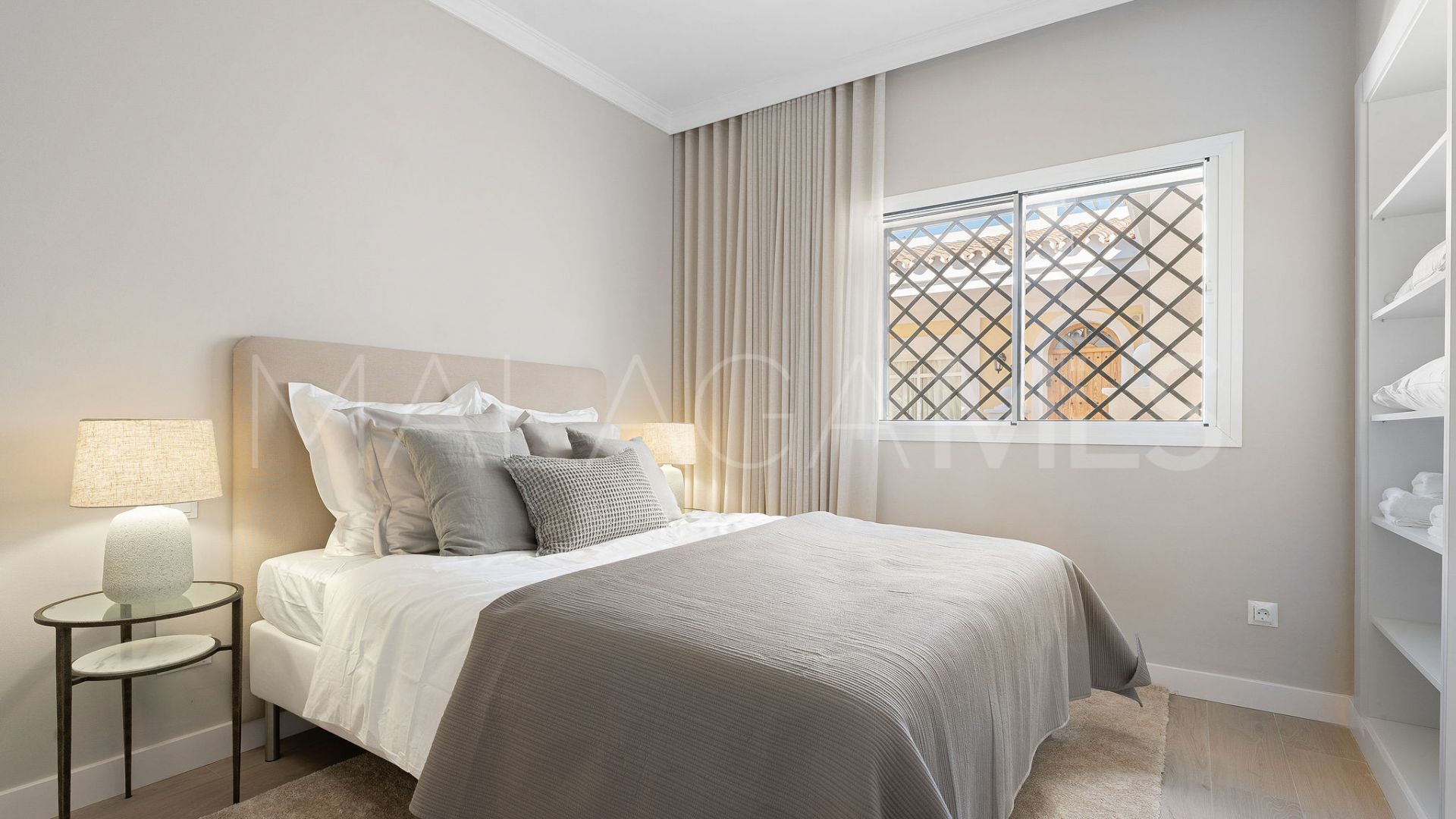 Ático for sale in Nueva Andalucia de 4 bedrooms