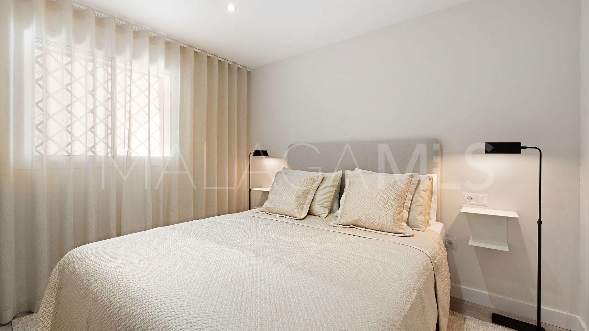 Ático for sale in Nueva Andalucia de 4 bedrooms