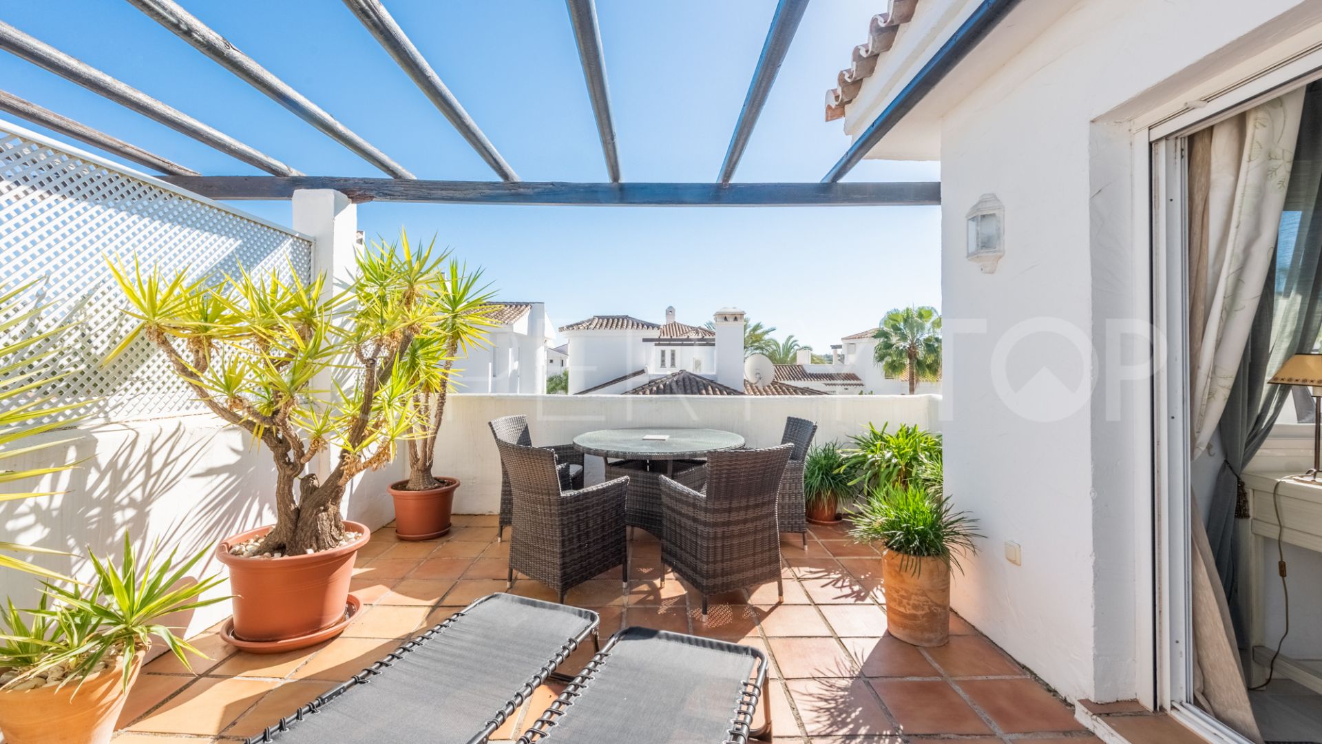 Duplex Penthouse in Los Naranjos de Marbella 2BR, 2BA, 117m², €439k