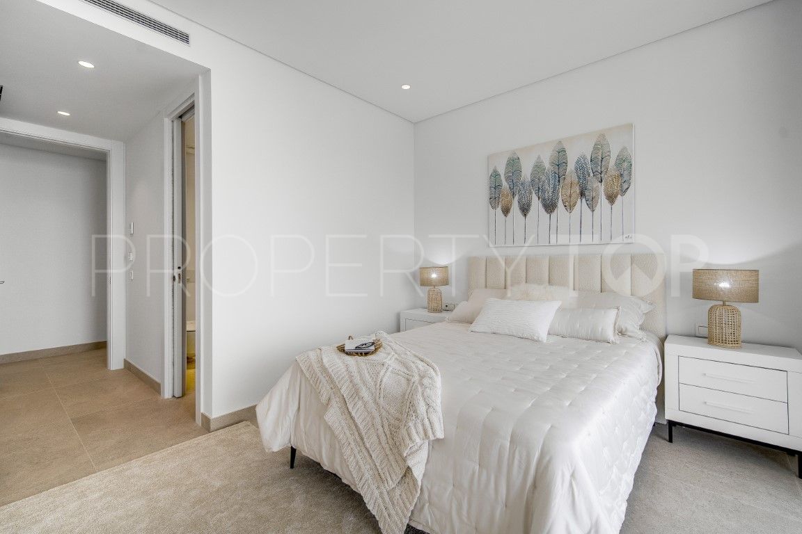 Apartamento de 3 dormitorios a la venta en The View Marbella