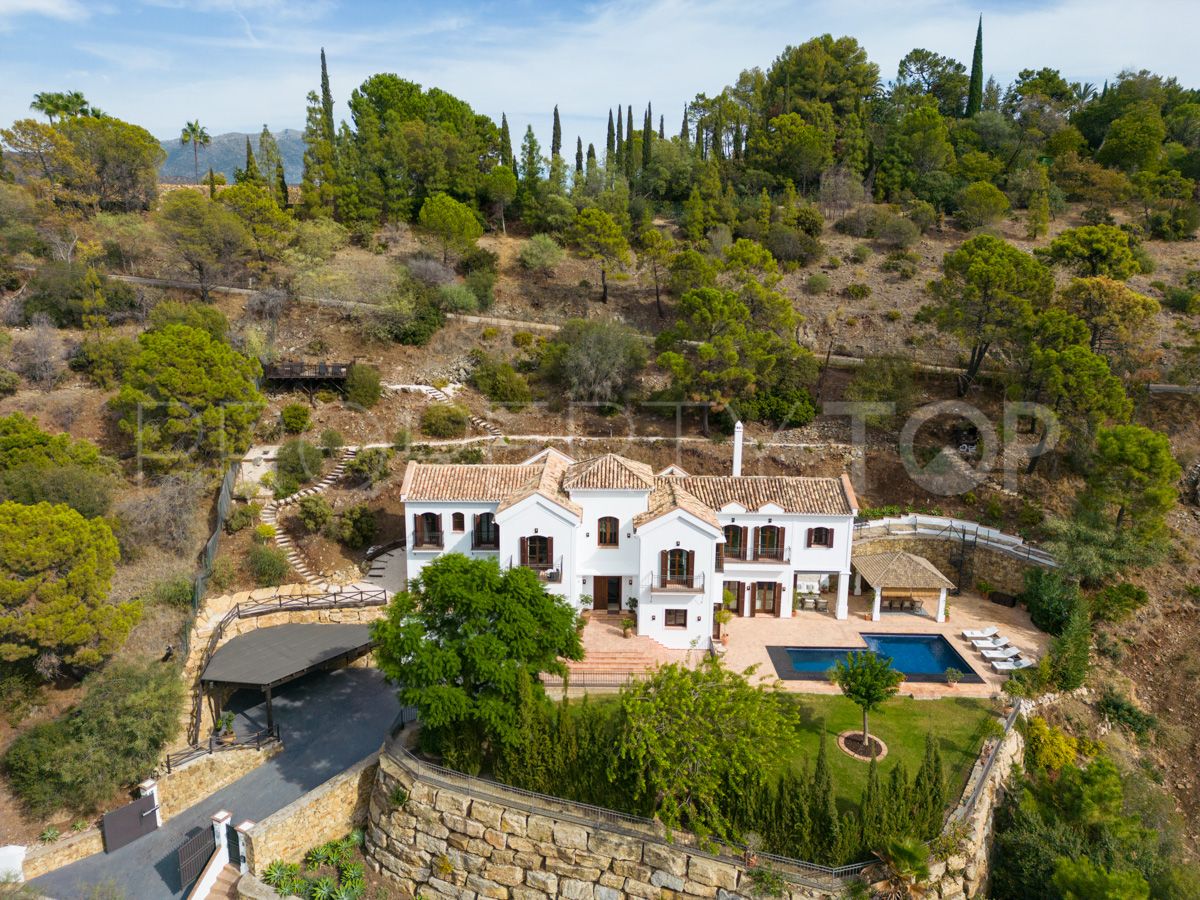 Villa en venta en El Madroñal con 6 dormitorios