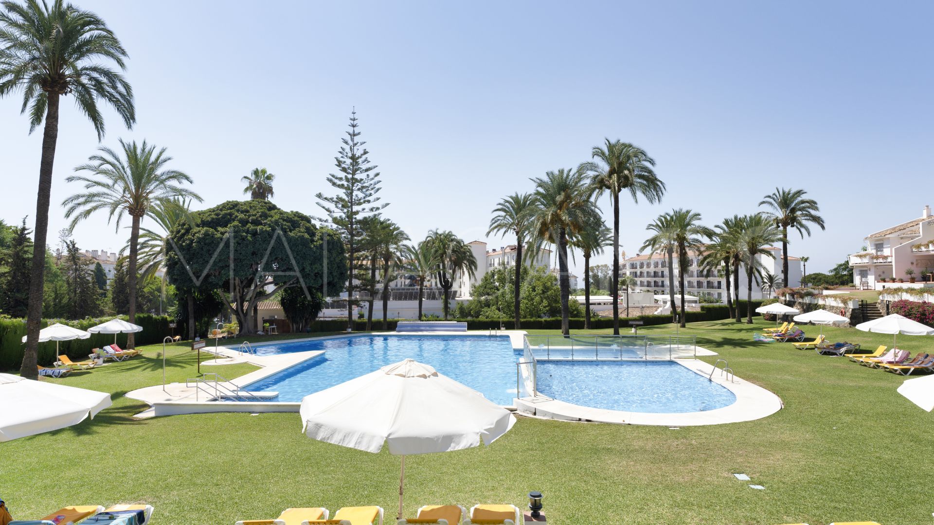 For sale Andalucia Garden Club ground floor apartment with 3 bedrooms